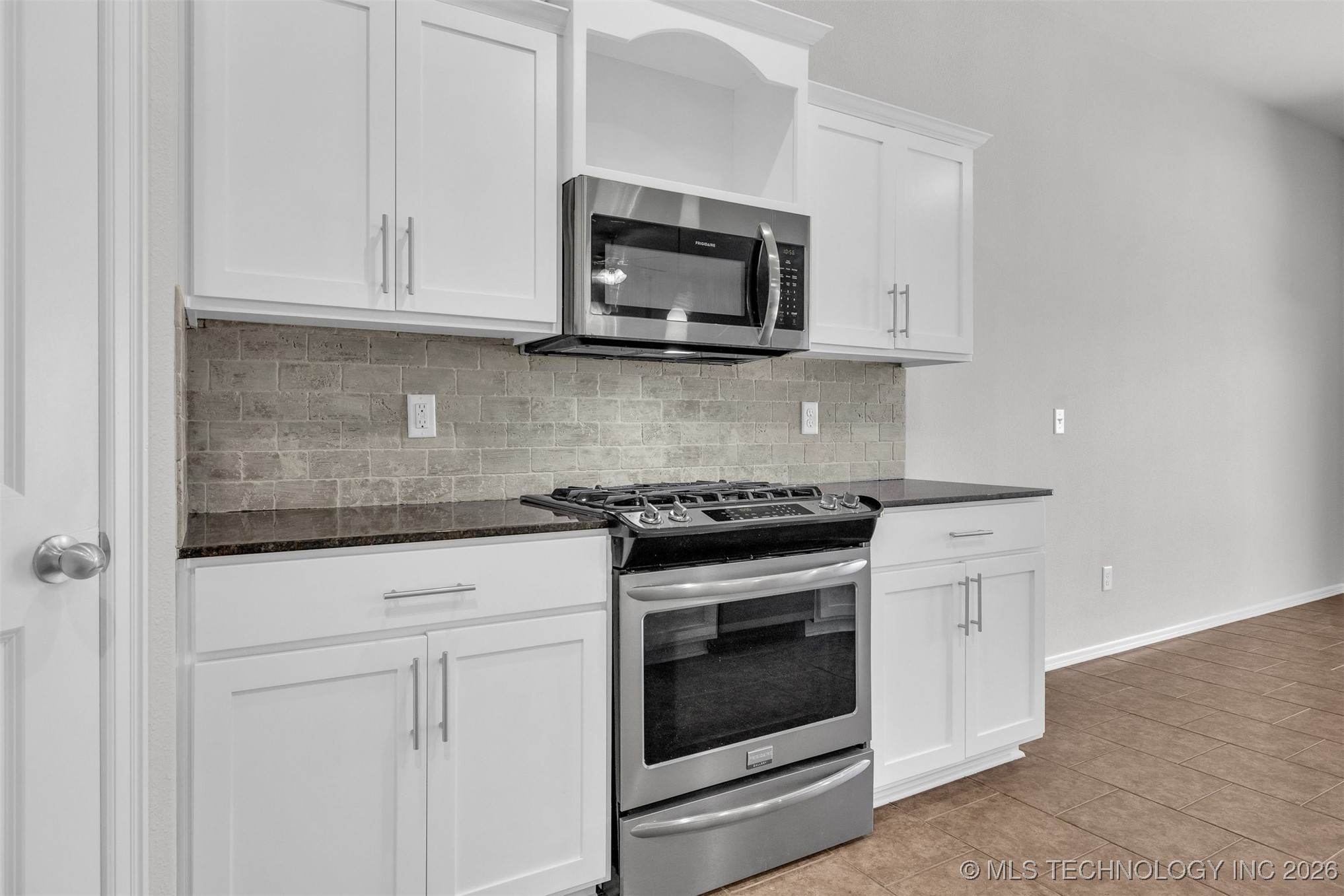 13636 S 91st East Avenue