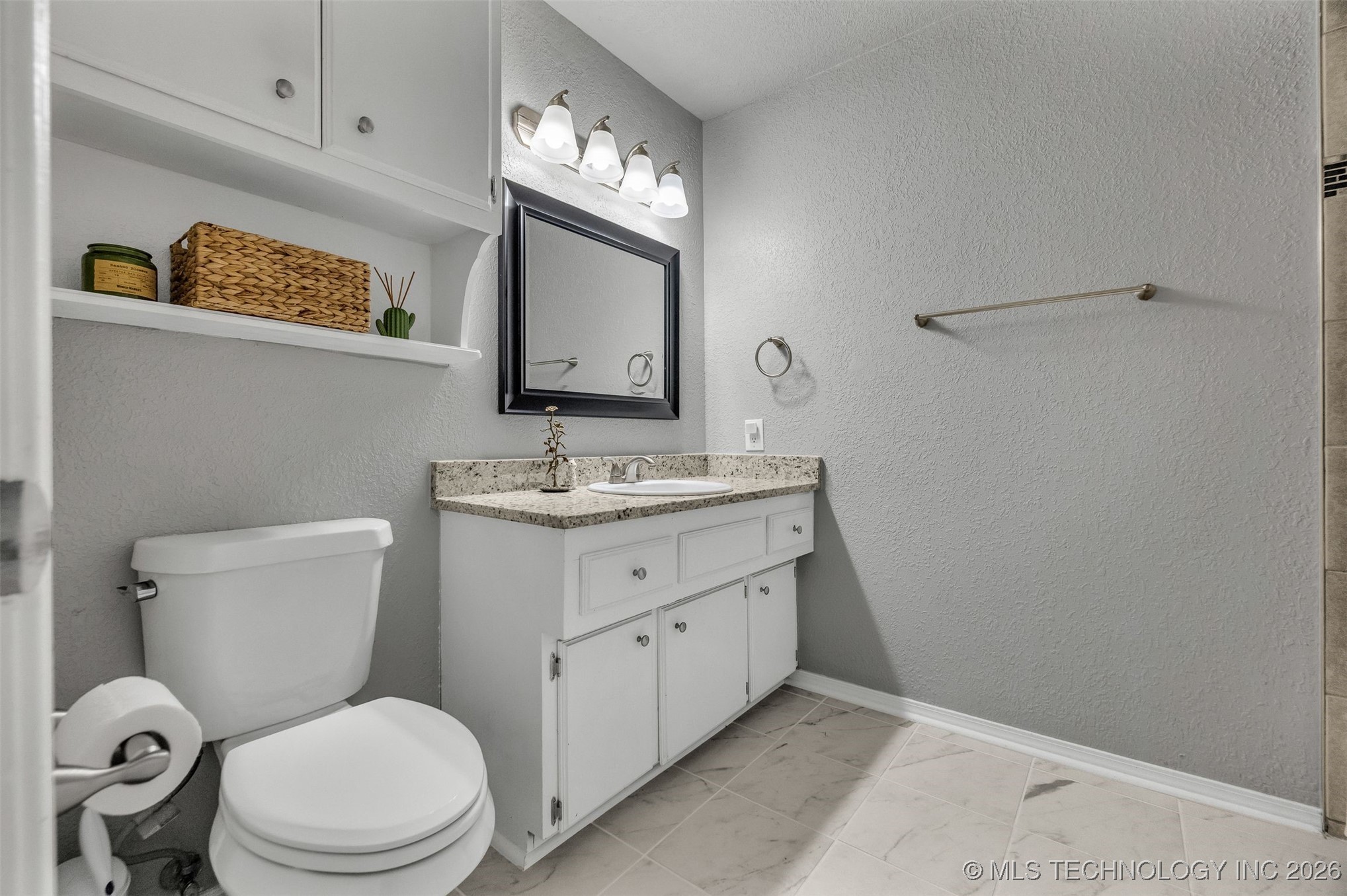 1109 N Hickory Court