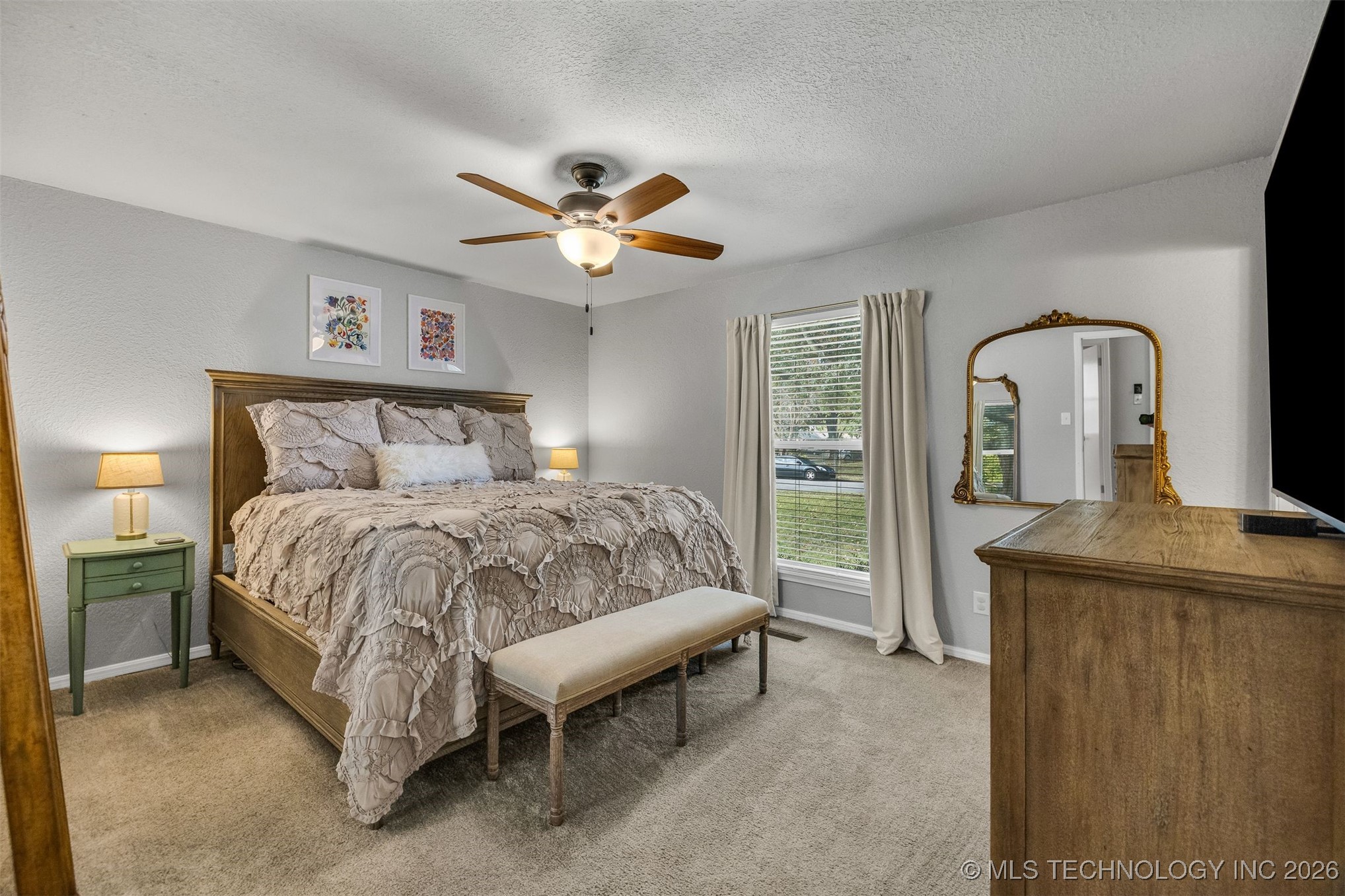 1109 N Hickory Court