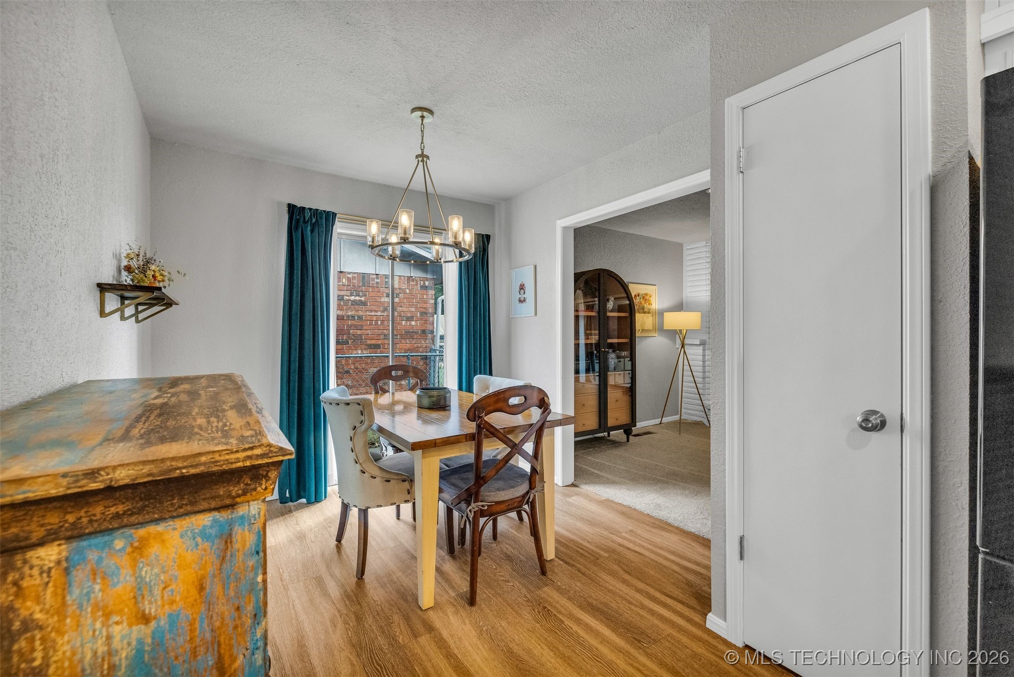 1109 N Hickory Court