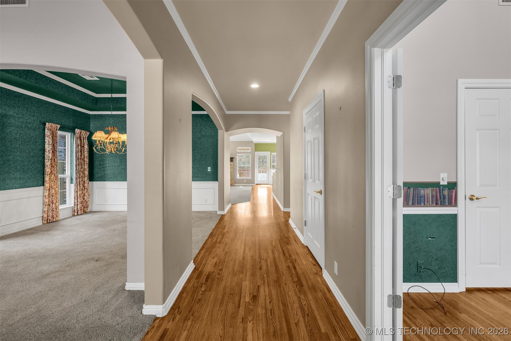 3407 W Urbana Street