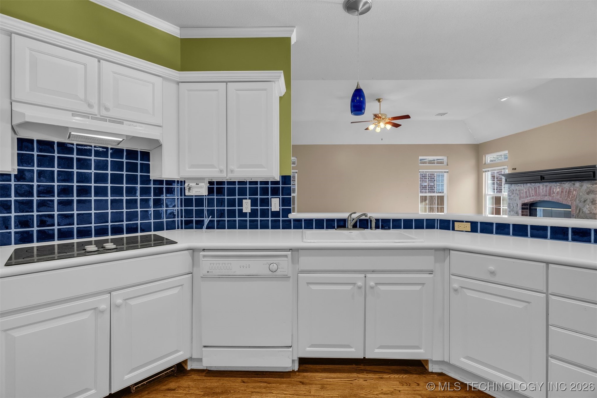 3407 W Urbana Street