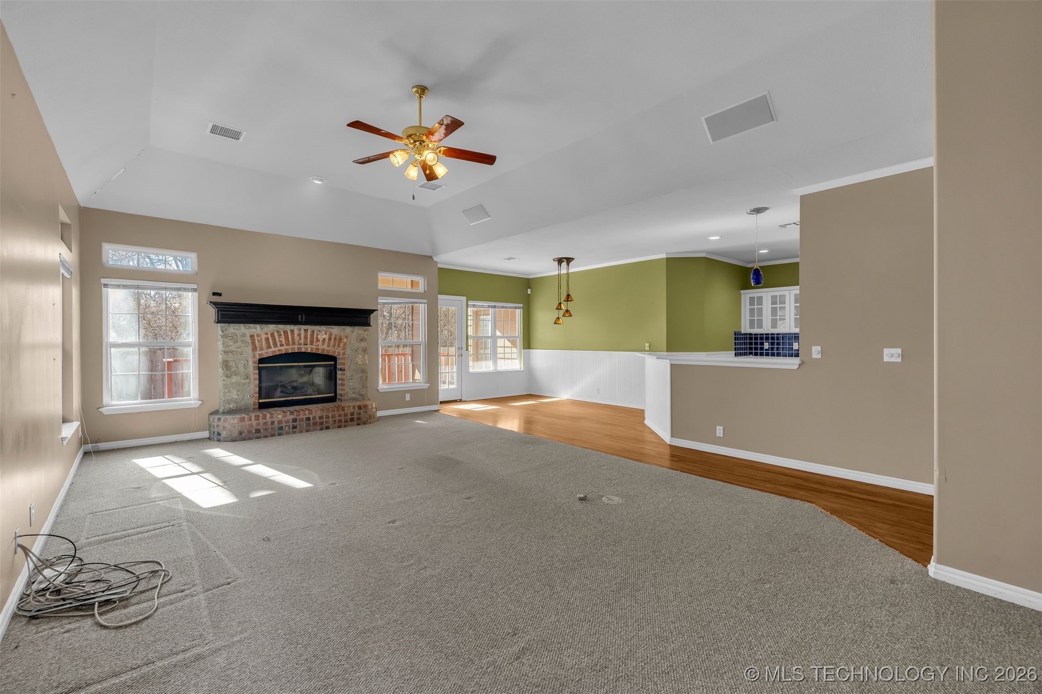 3407 W Urbana Street