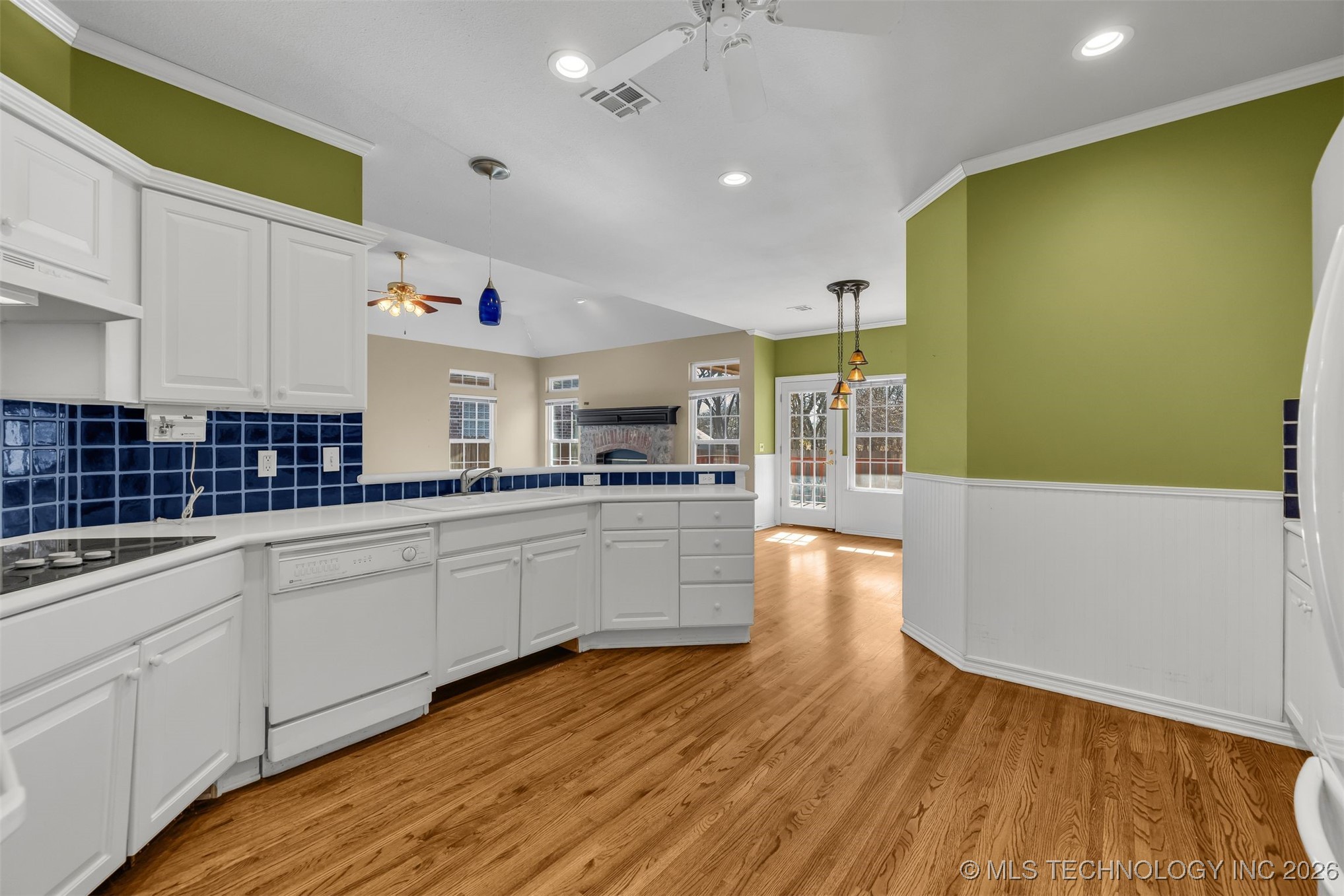 3407 W Urbana Street