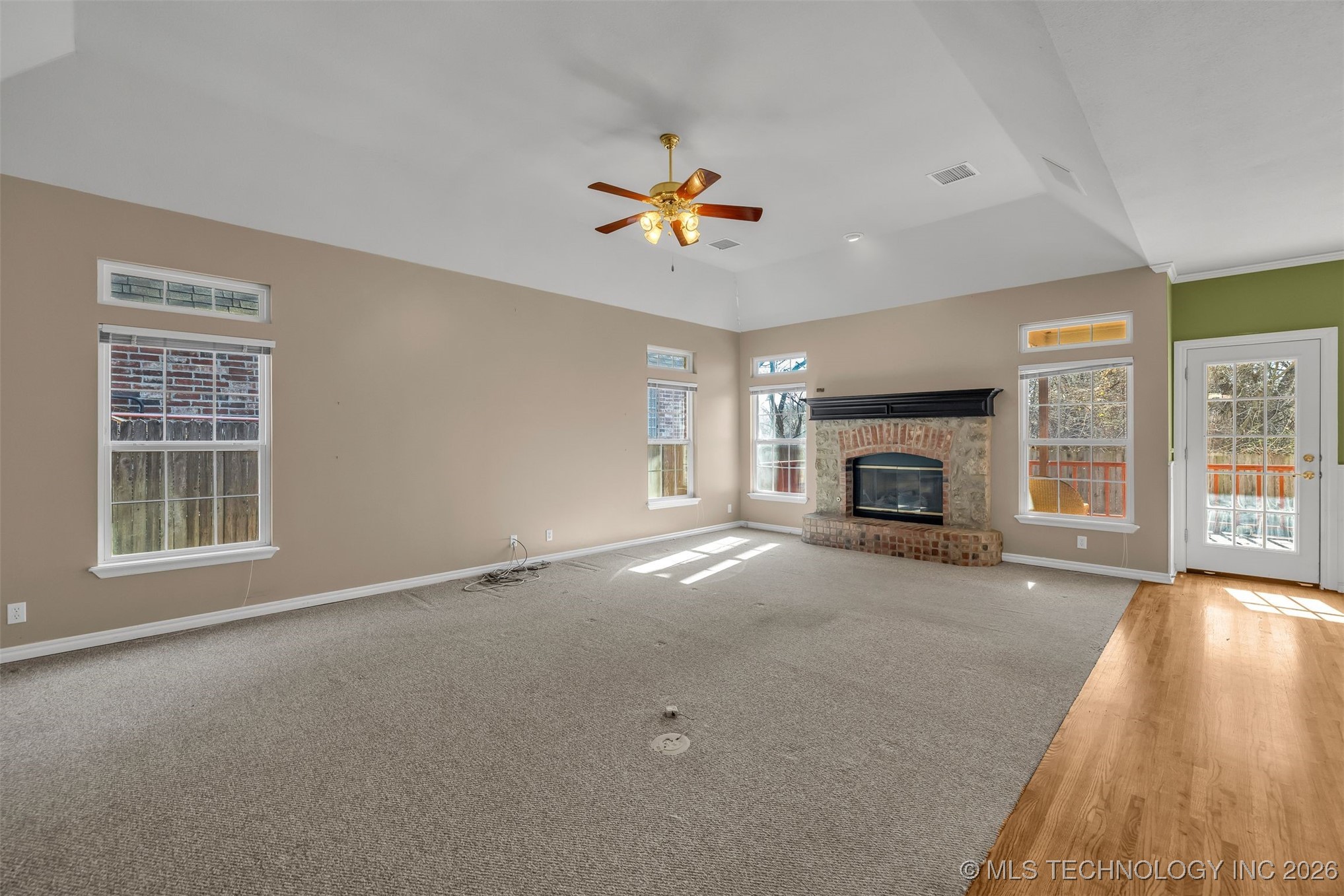 3407 W Urbana Street