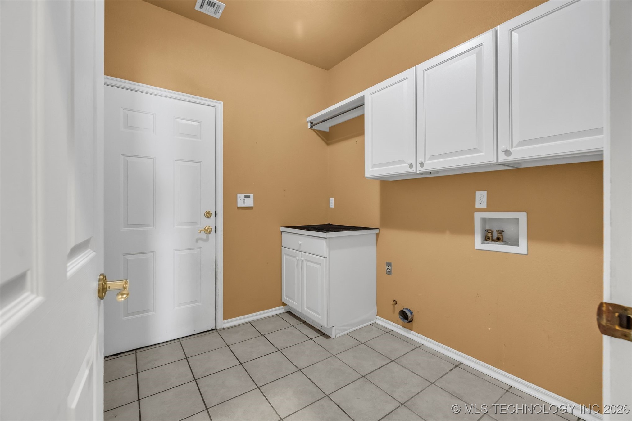 3407 W Urbana Street