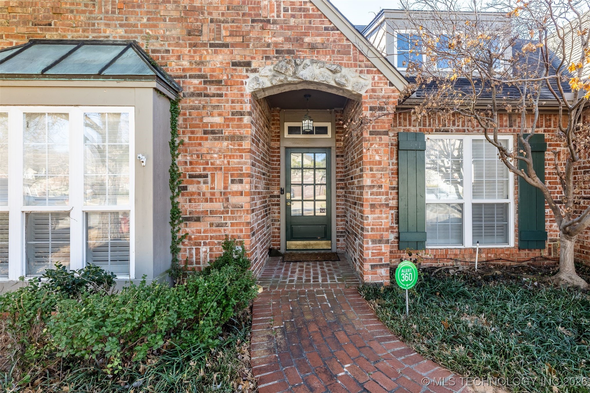 3407 W Urbana Street