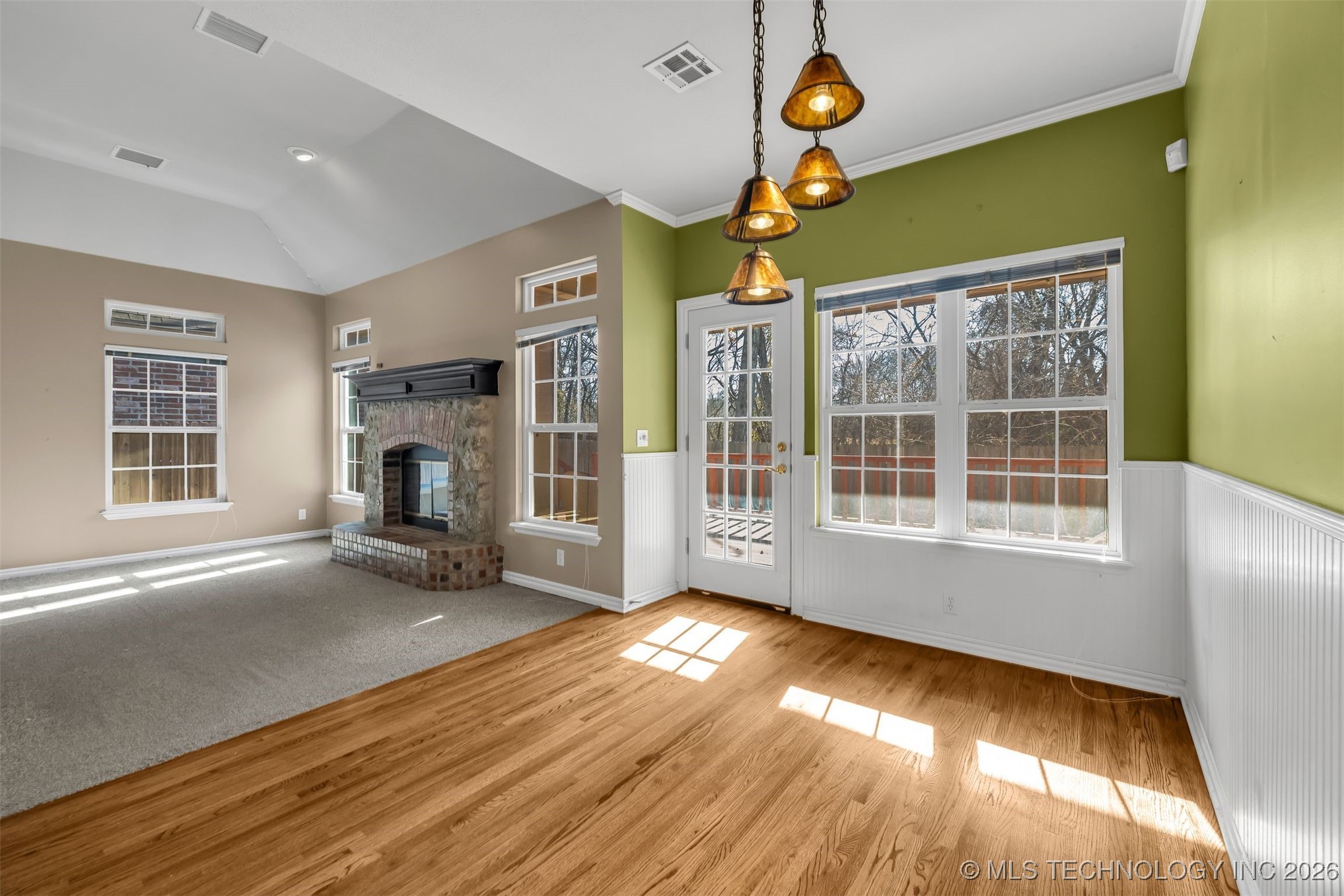 3407 W Urbana Street