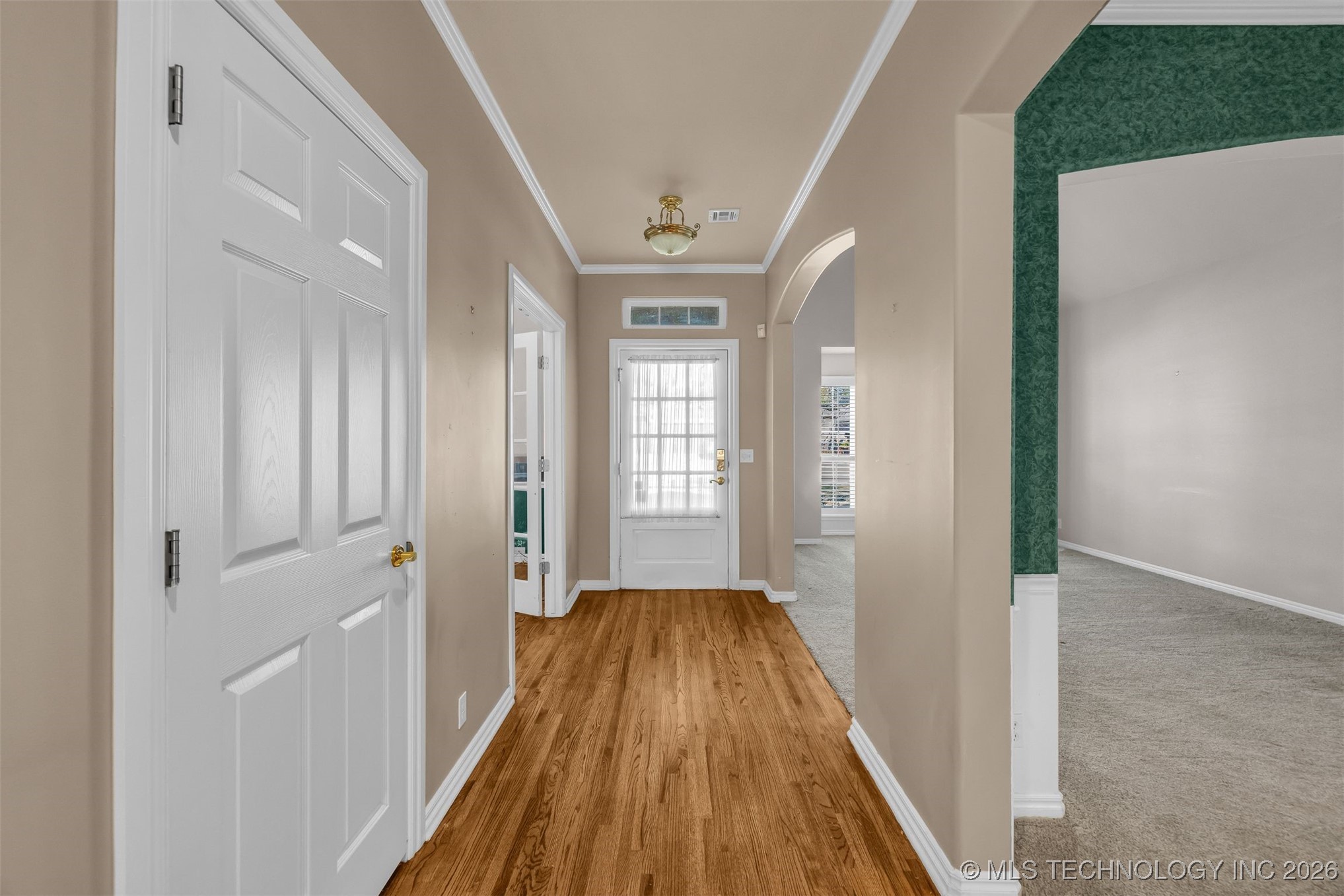 3407 W Urbana Street