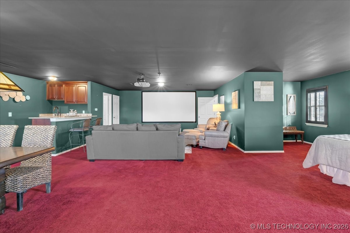 1122 E 144th Place