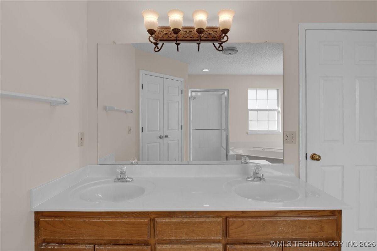 9313 S 87th East Avenue