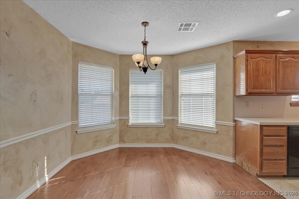 9313 S 87th East Avenue