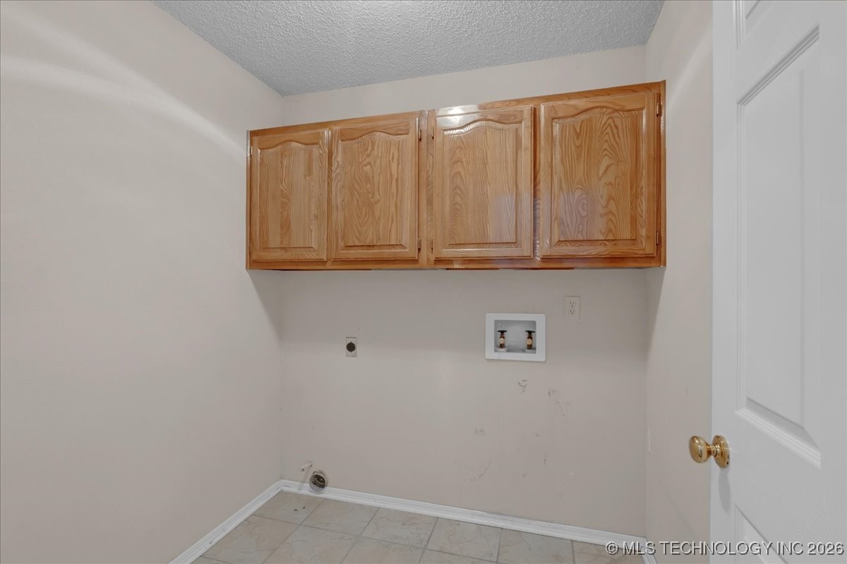 9313 S 87th East Avenue