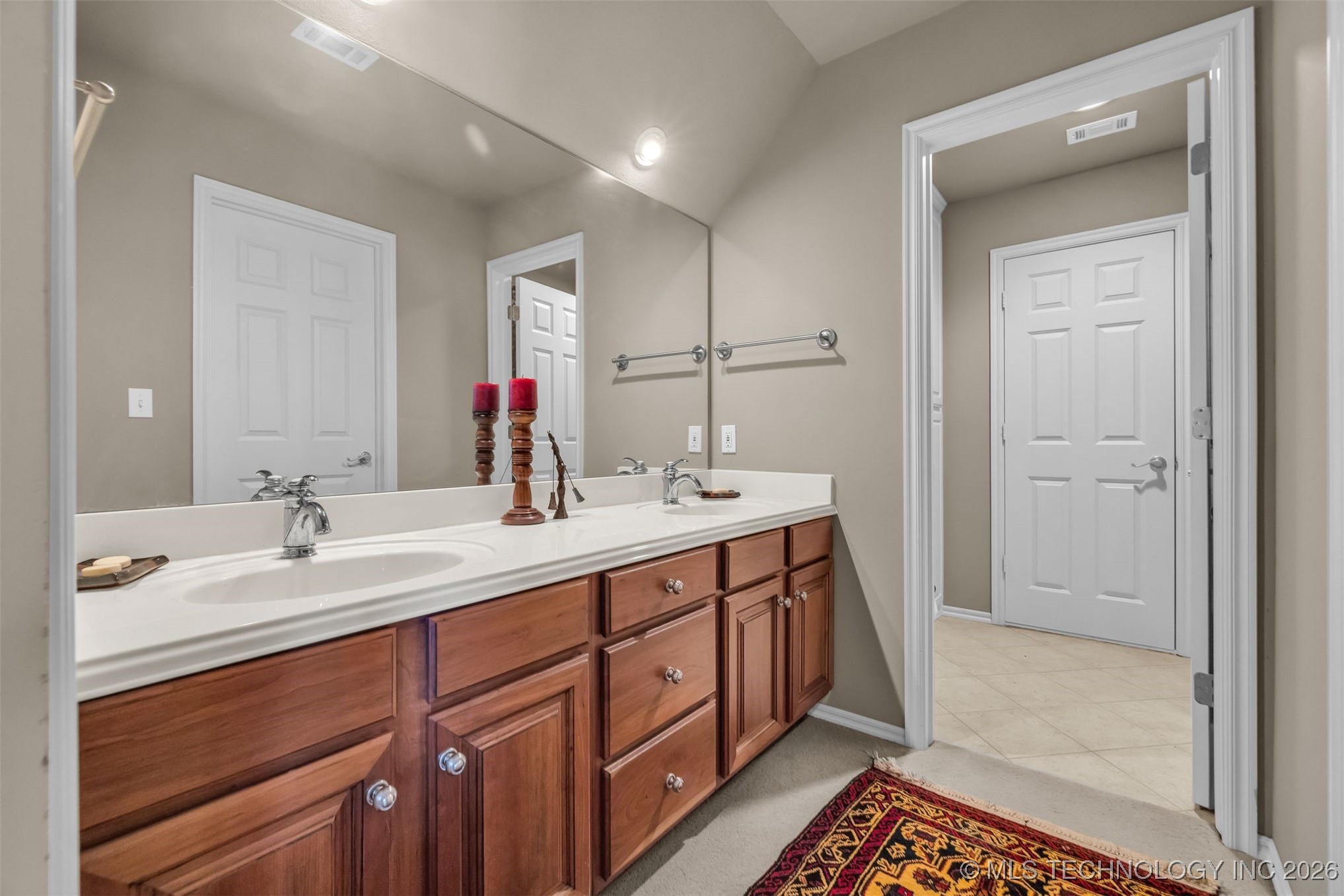 5904 W Orlando Circle