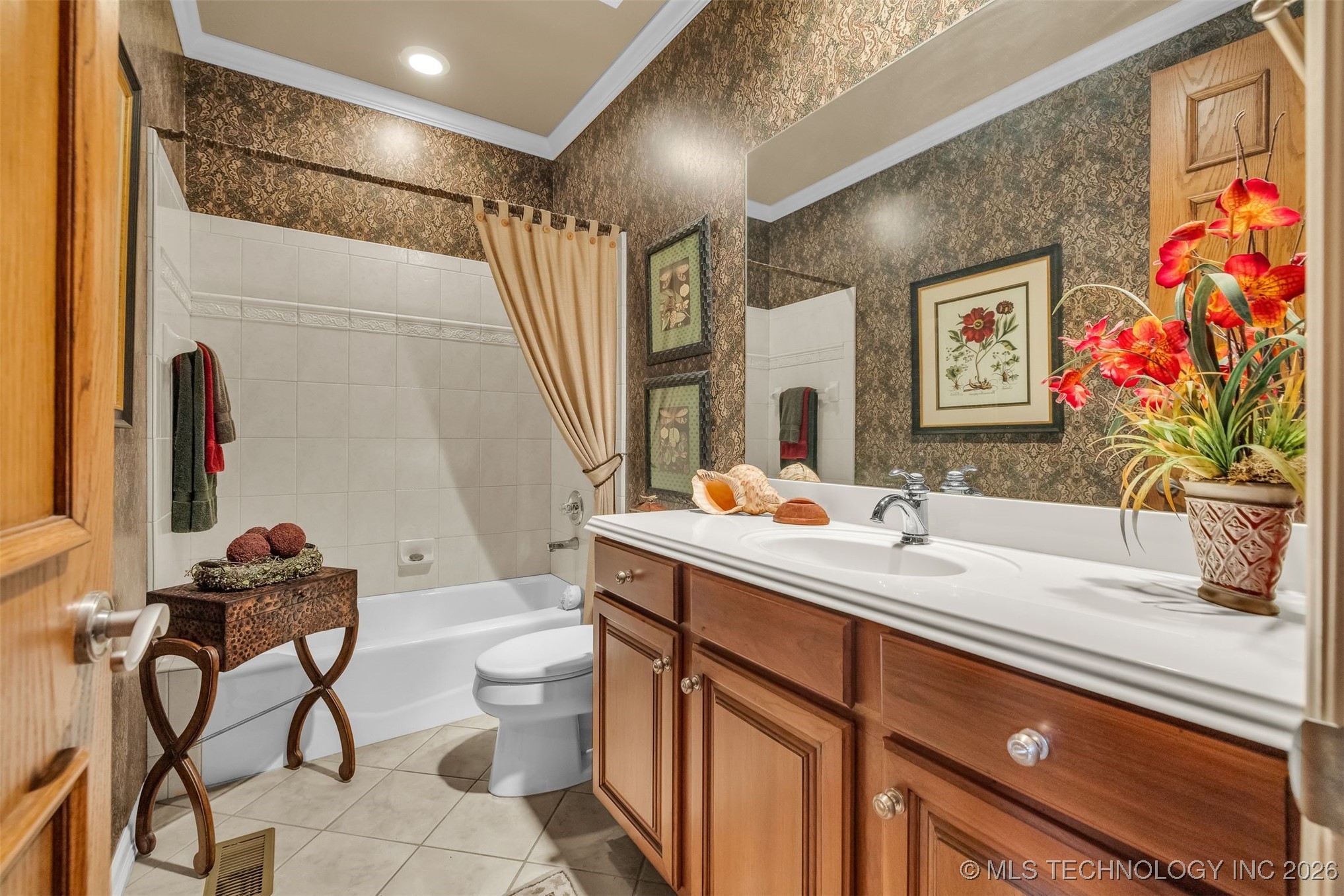 5904 W Orlando Circle