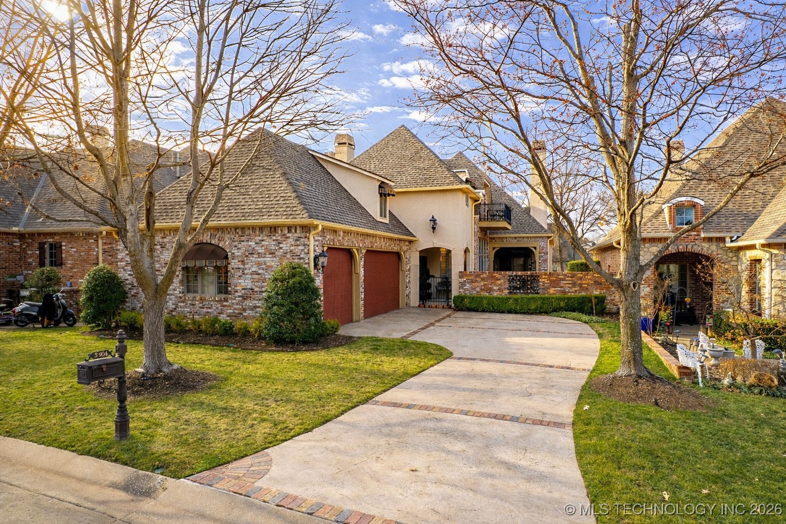 5904 W Orlando Circle