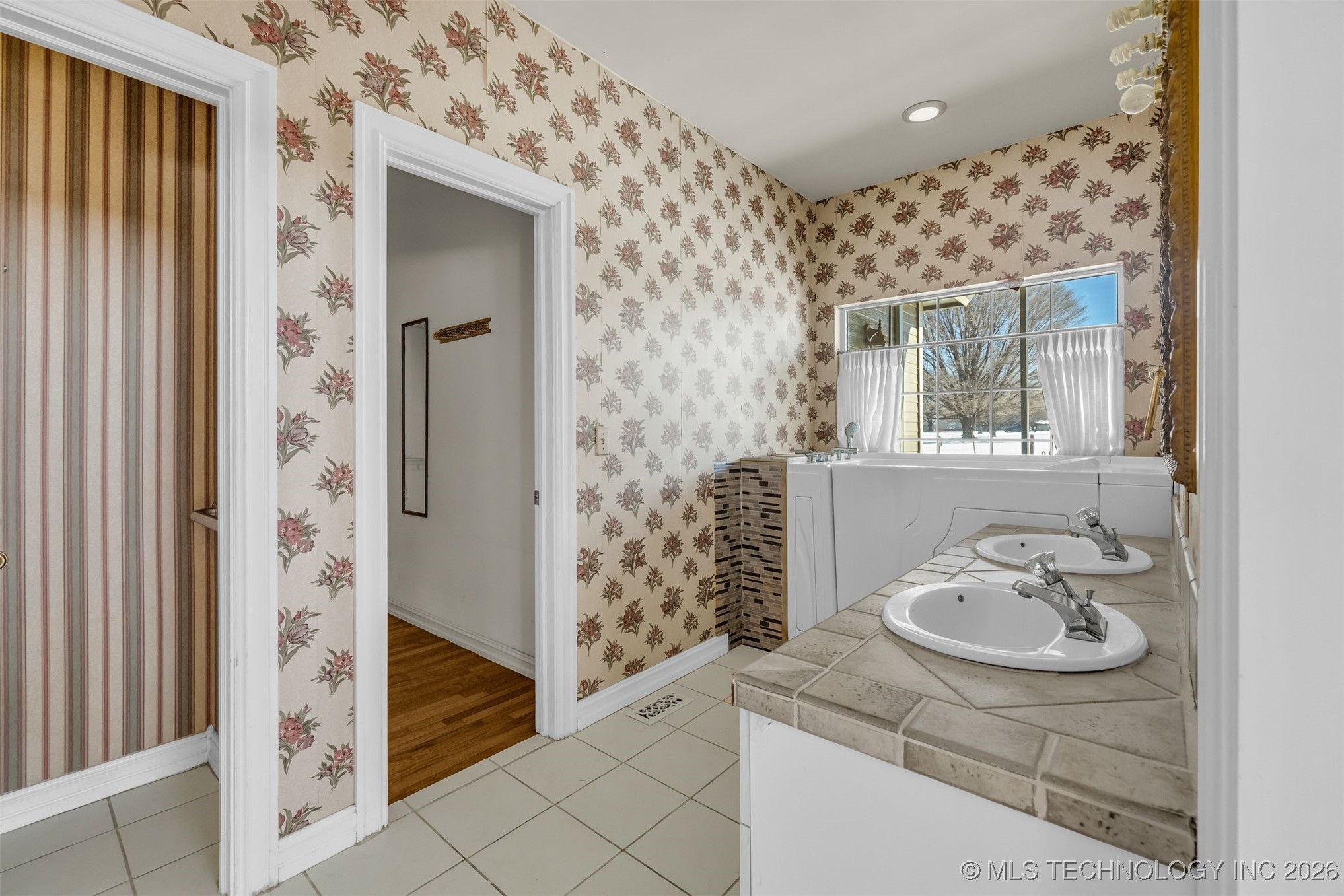 12315 S Garnett Road