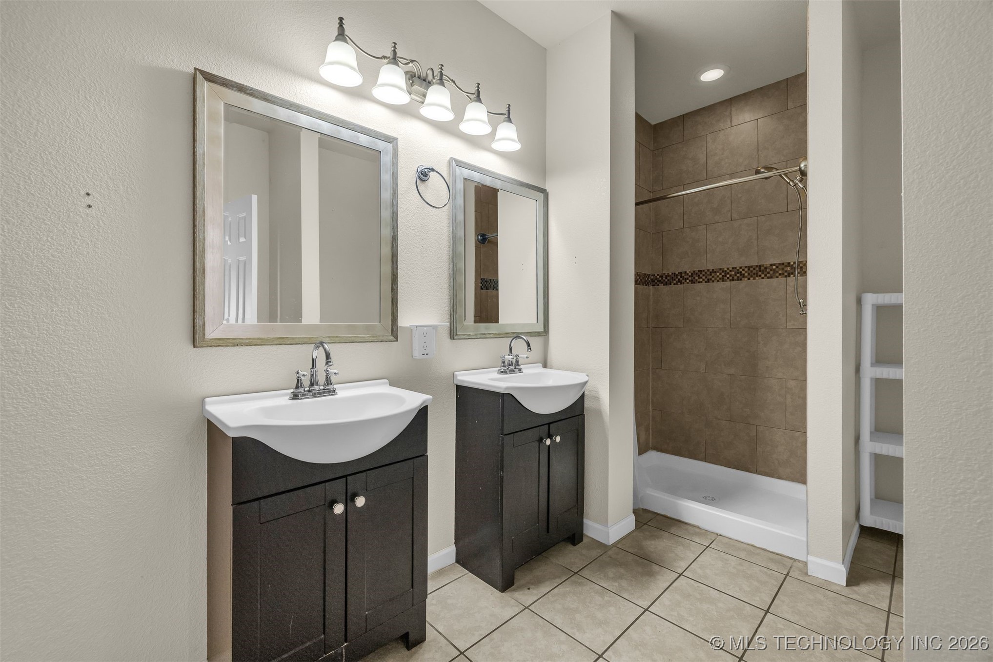 12315 S Garnett Road