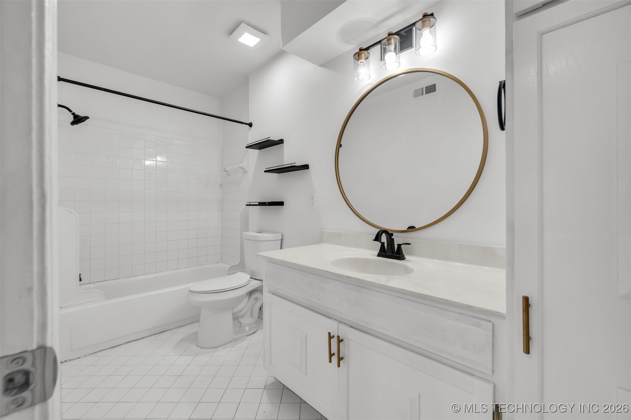 4406 E 68th Street 472