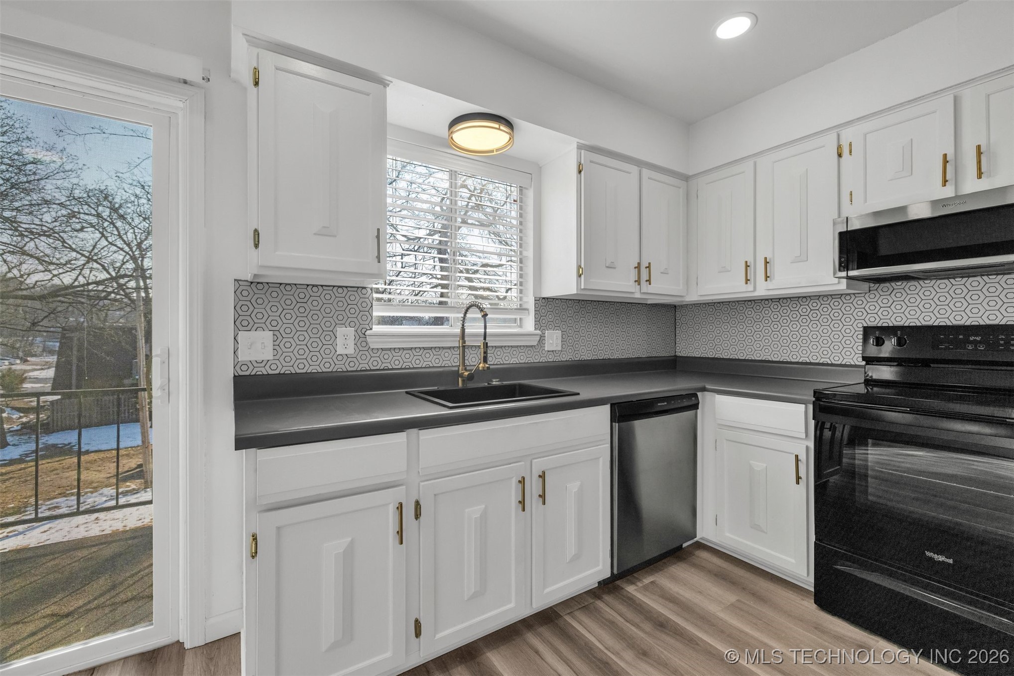 4406 E 68th Street 472