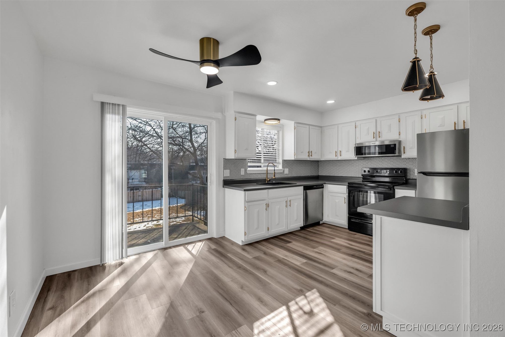 4406 E 68th Street 472