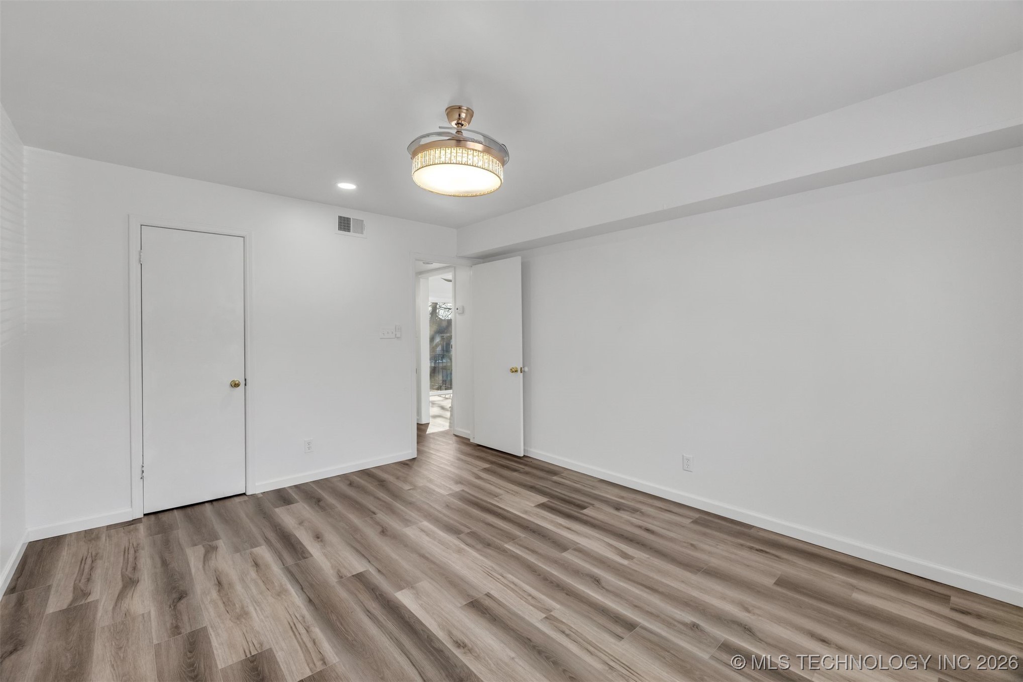 4406 E 68th Street 472