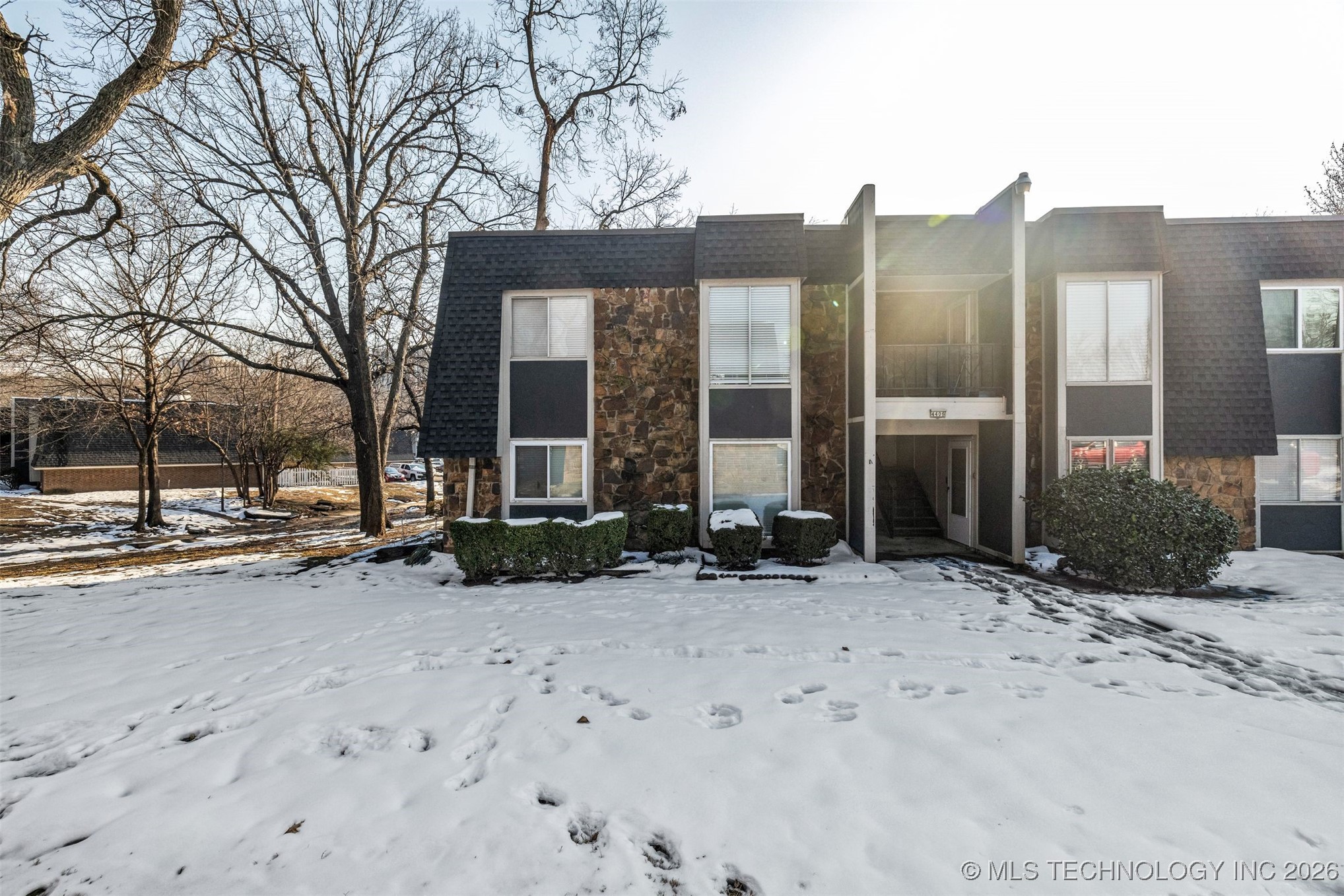 4406 E 68th Street 472