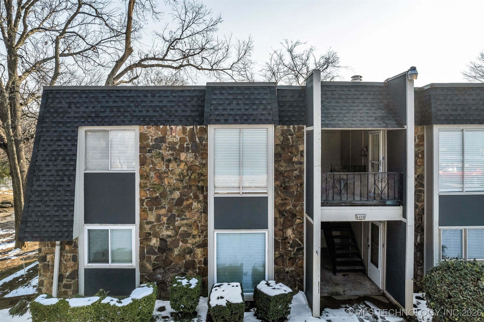 4406 E 68th Street 472