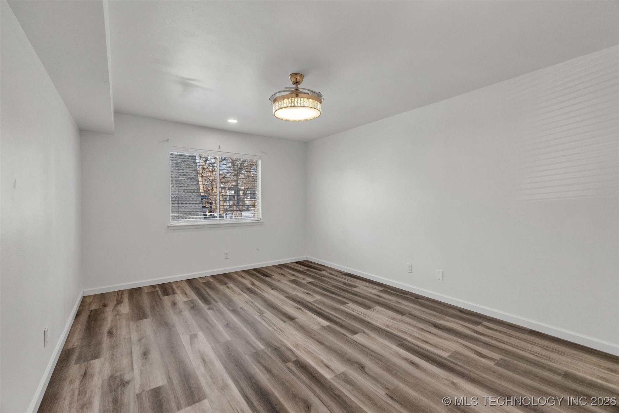 4406 E 68th Street 472