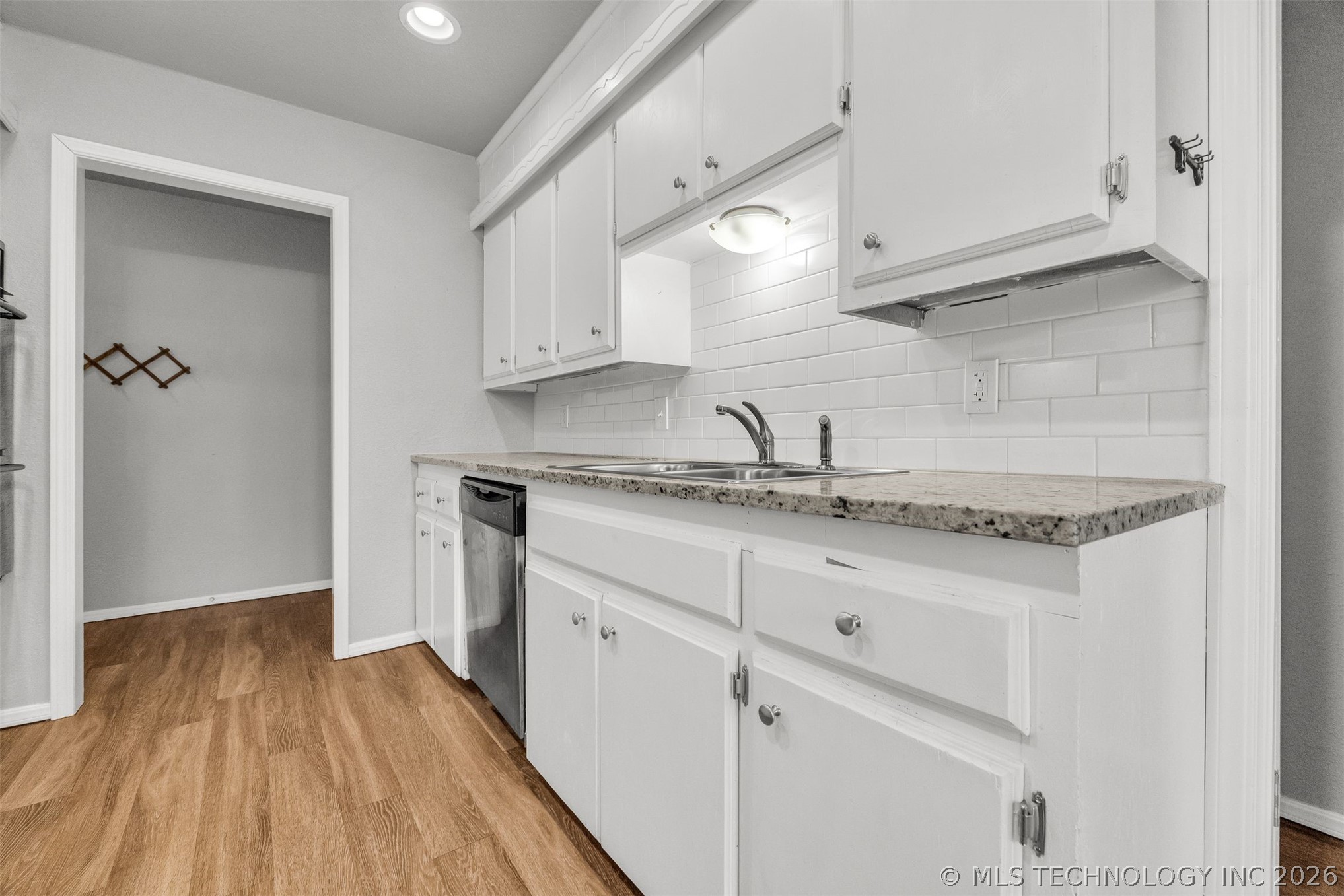 1109 N Hickory Court