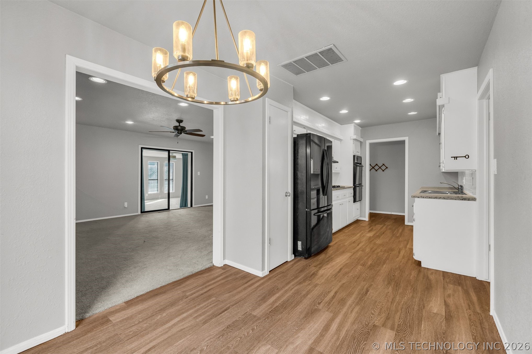 1109 N Hickory Court