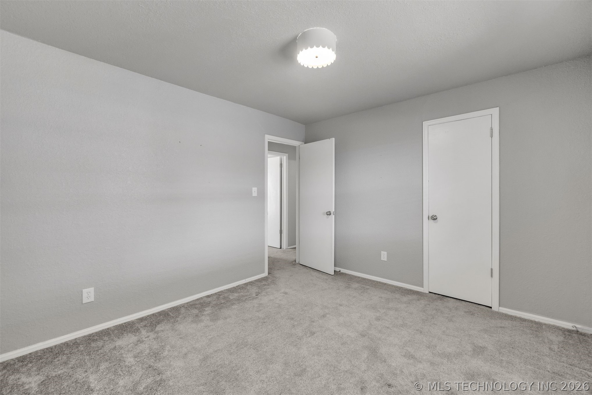 1109 N Hickory Court