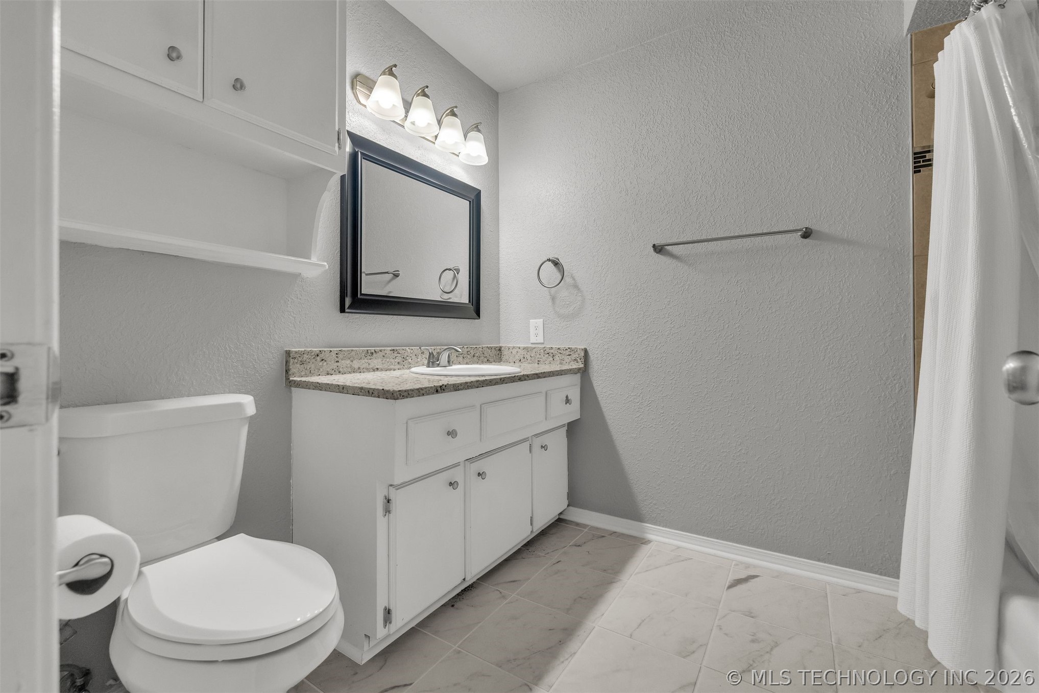 1109 N Hickory Court