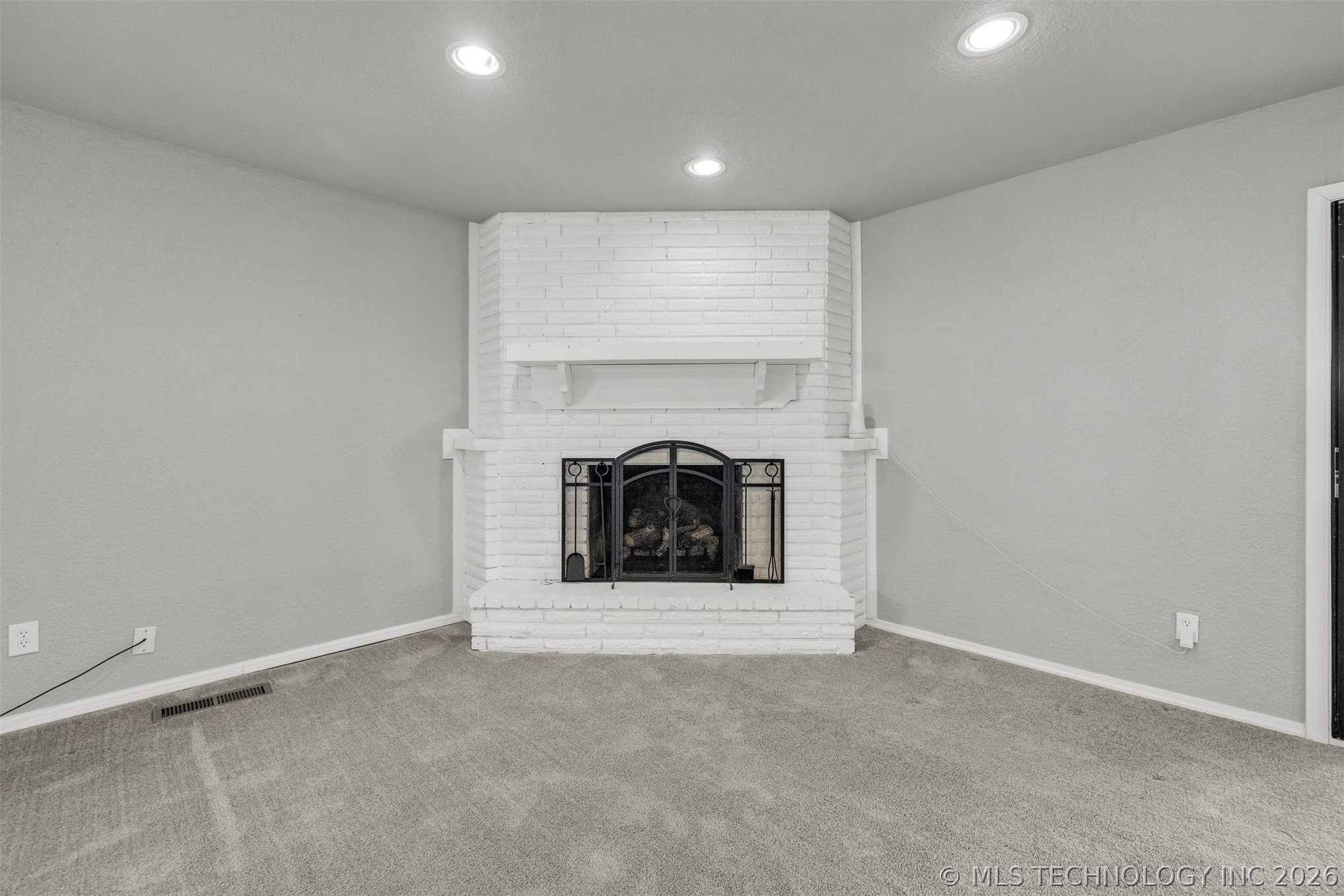 1109 N Hickory Court