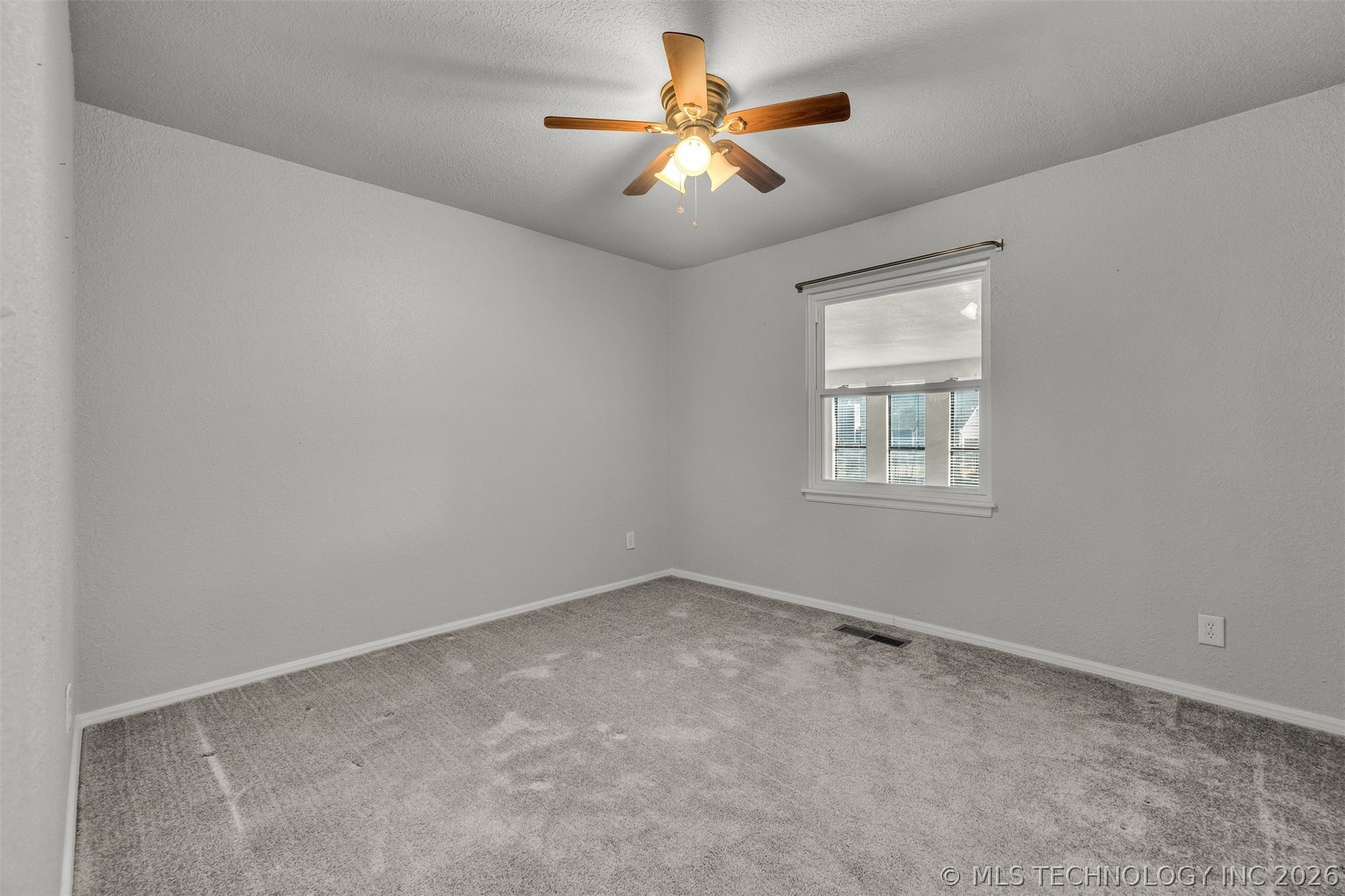 1109 N Hickory Court