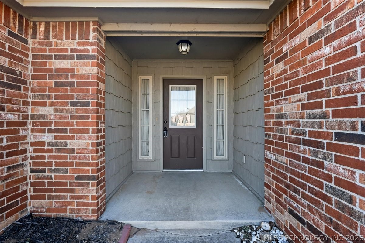 2405 W Quinton Street