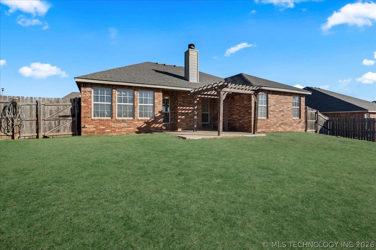 2405 W Quinton Street