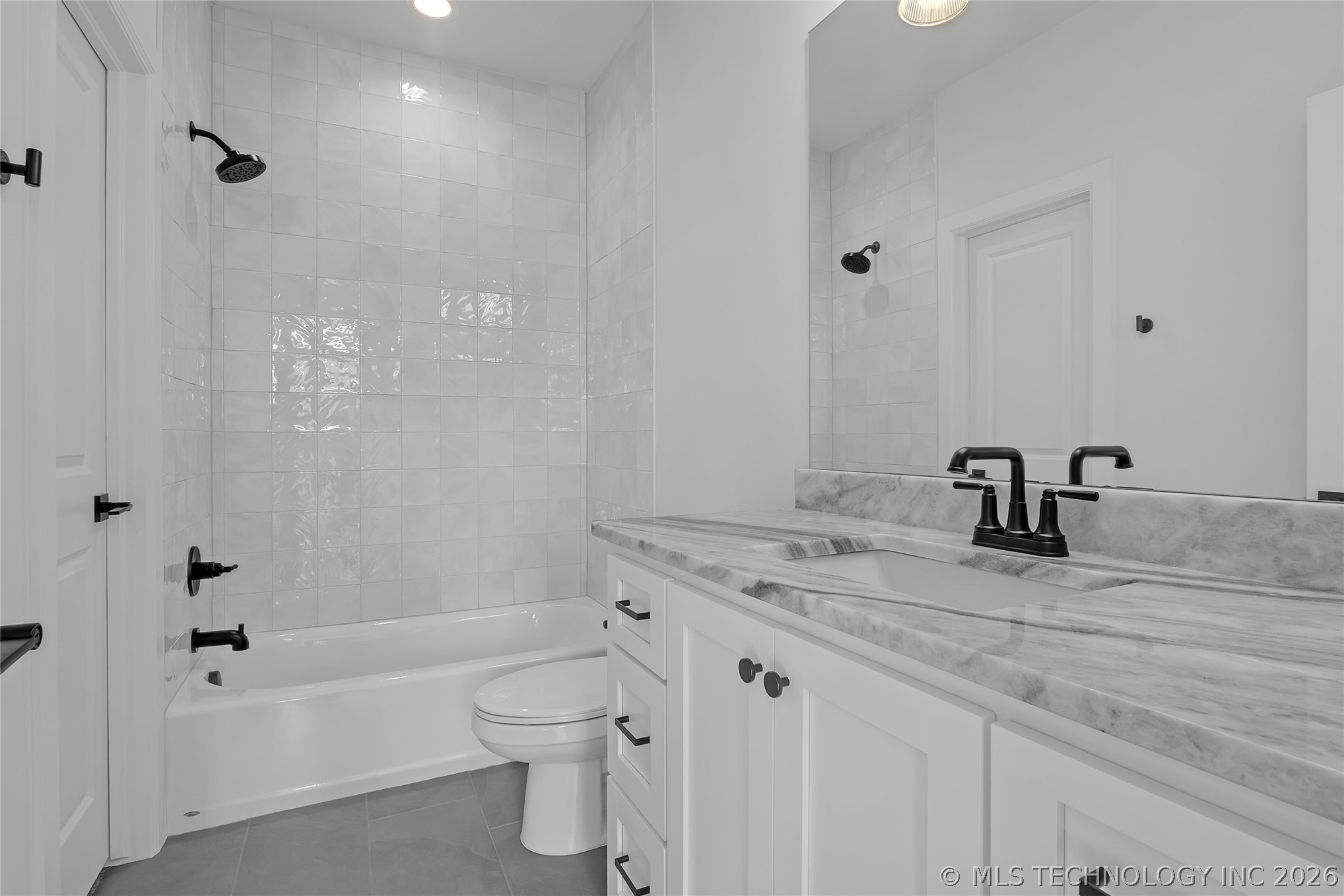 5327 E 124th Place S