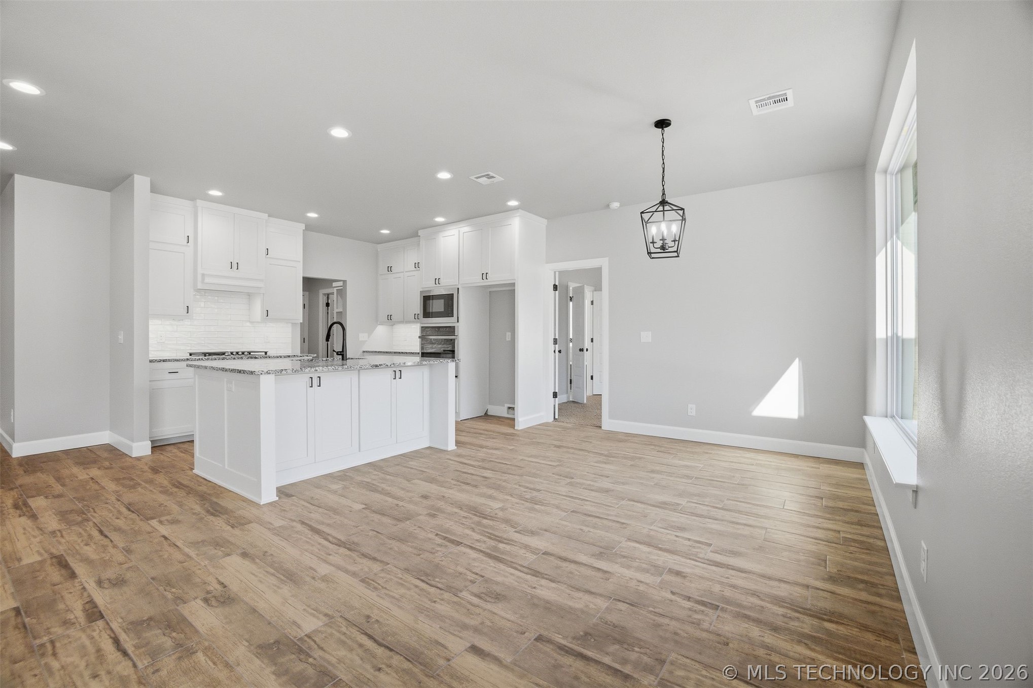 15439 N 55th West Avenue