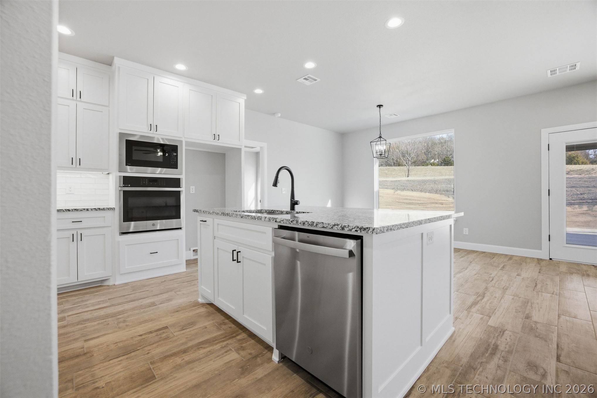 15439 N 55th West Avenue