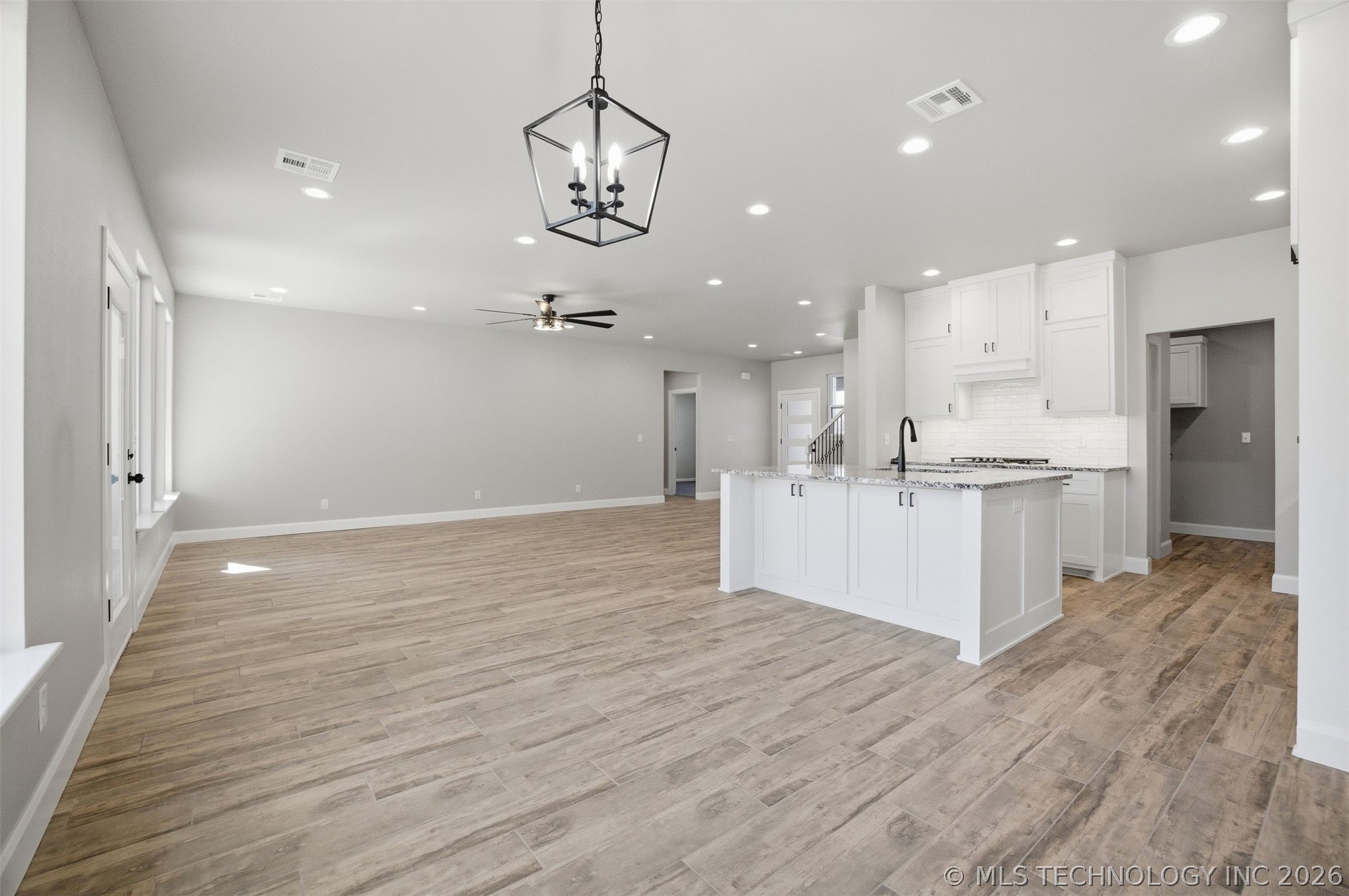 15439 N 55th West Avenue