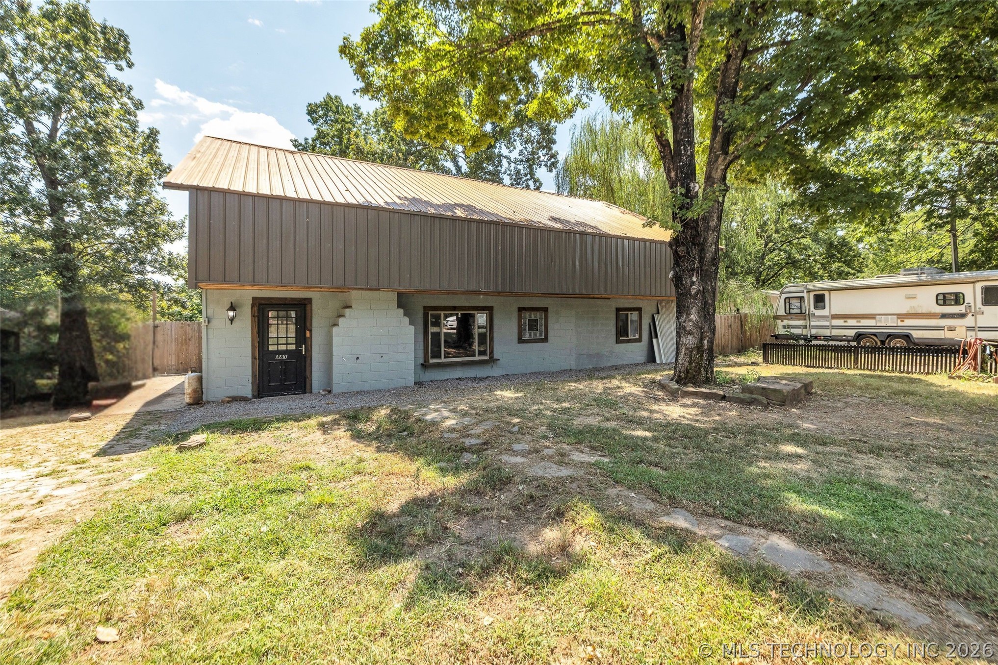 22307 E 843 Road
