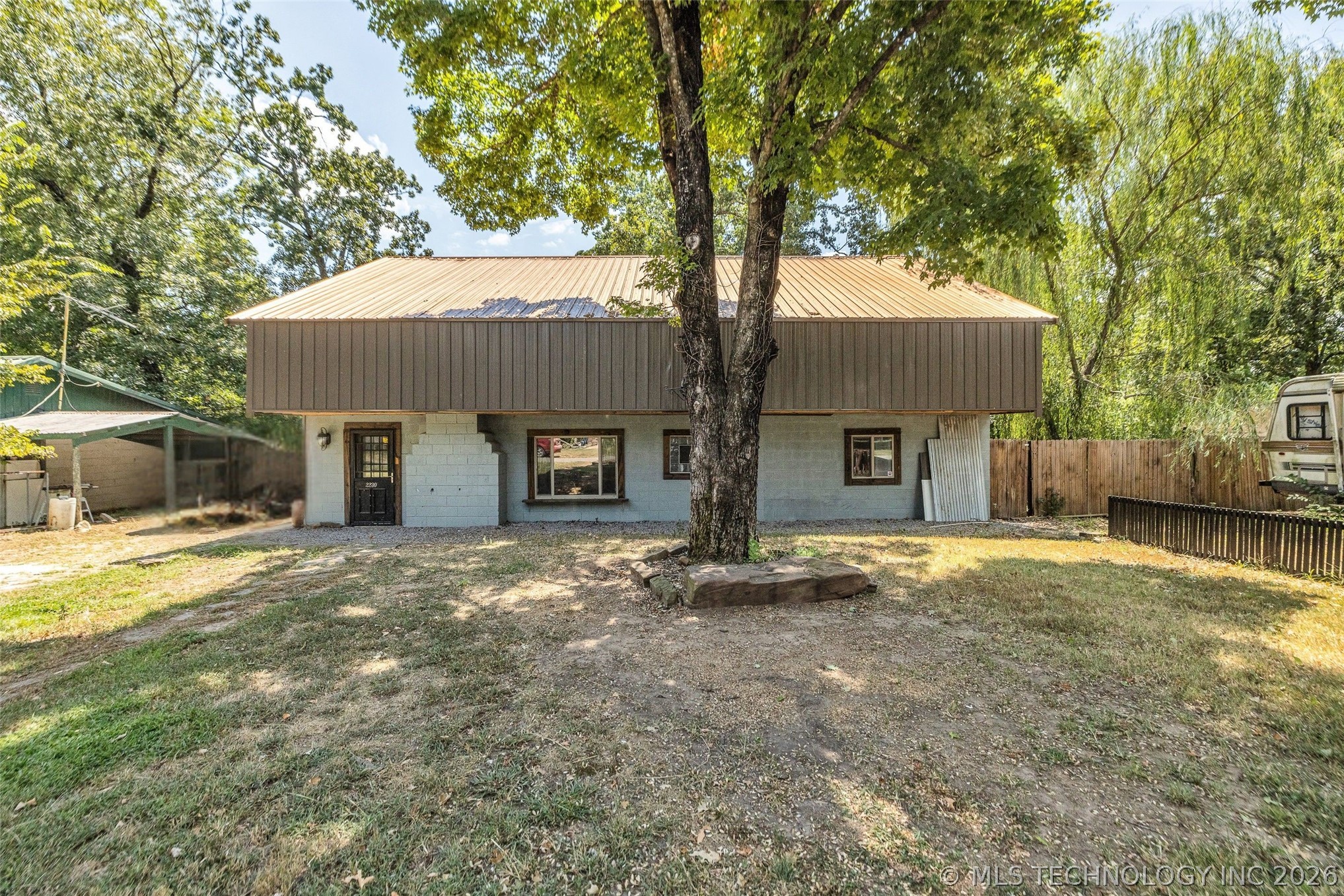 22307 E 843 Road
