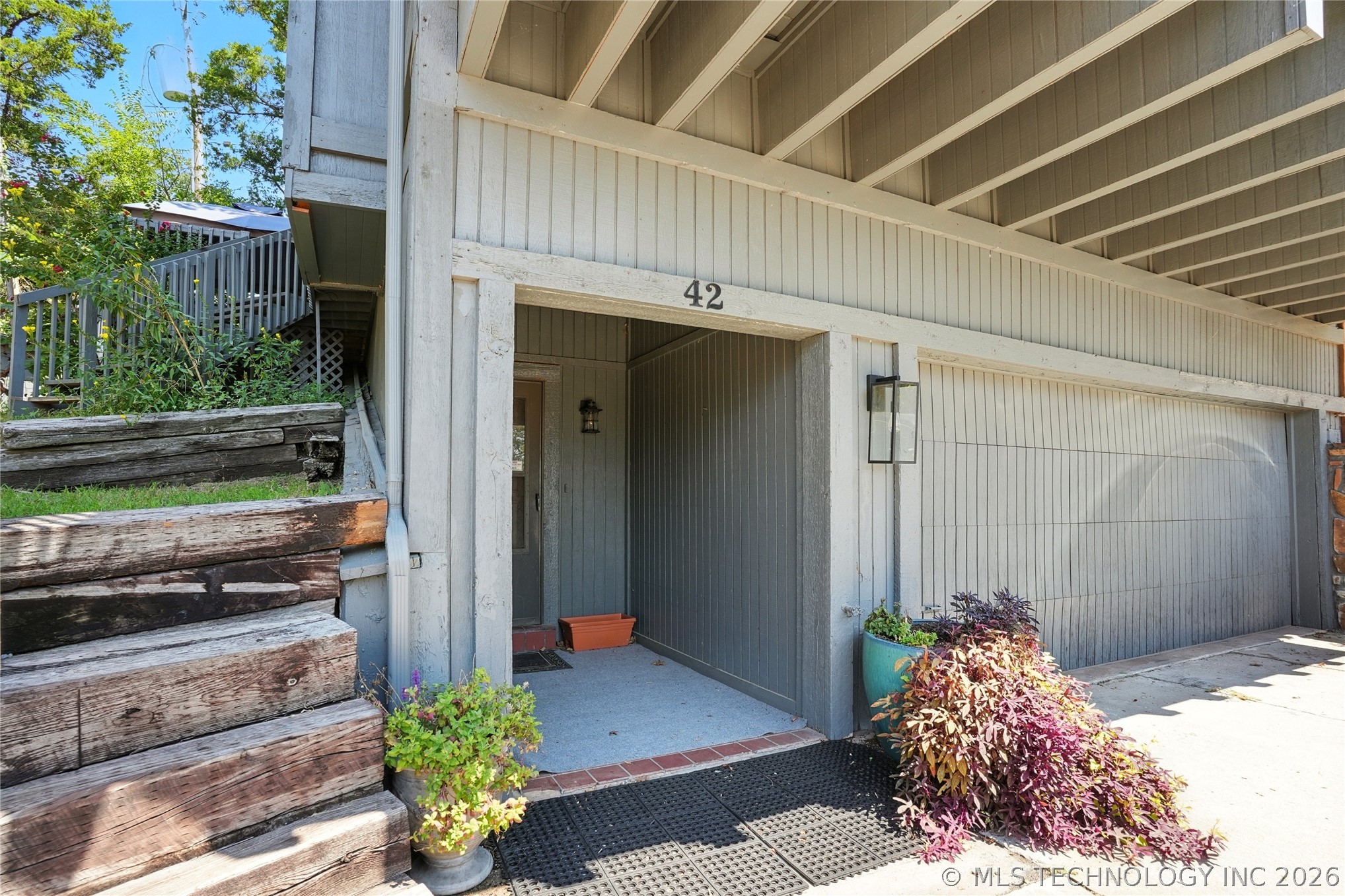 42 Diamond Head Drive 42