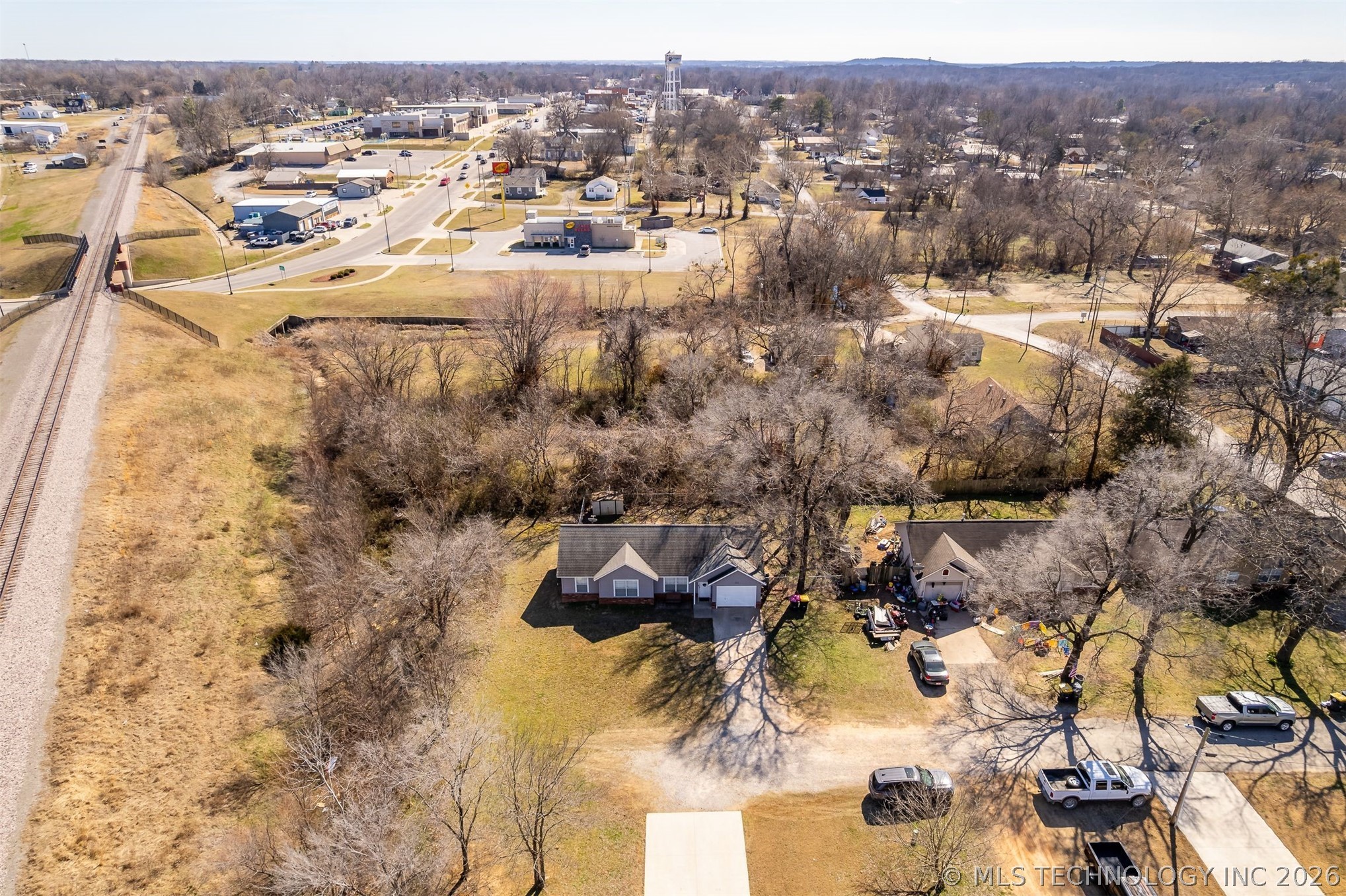 111 W Redwood Street