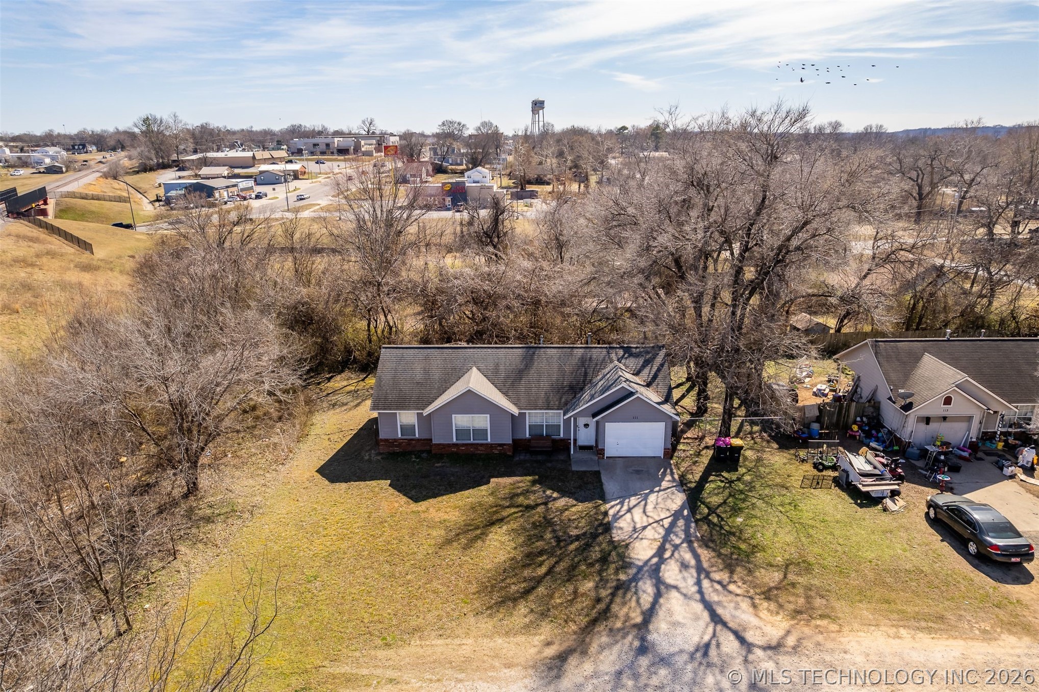 111 W Redwood Street