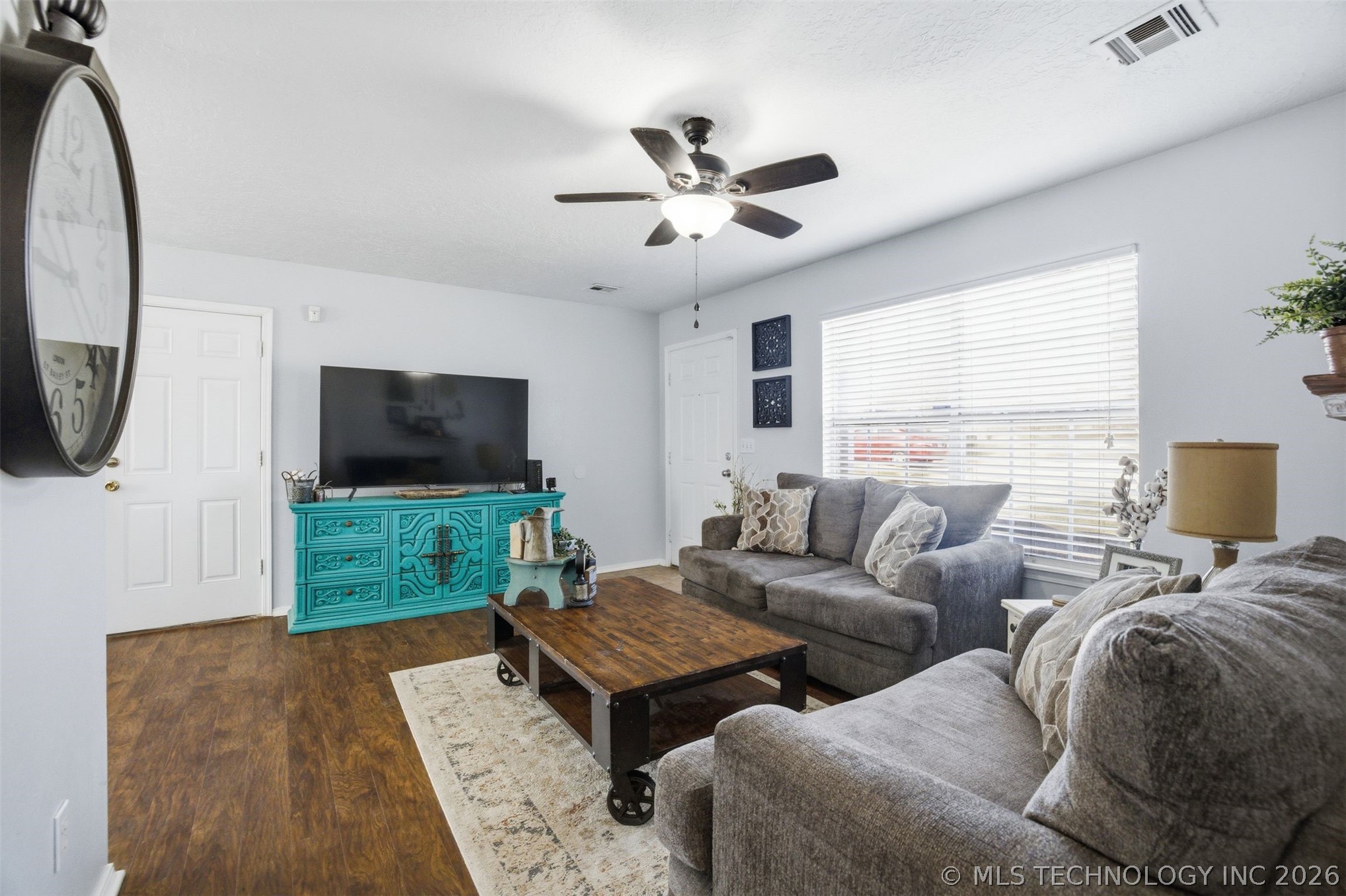 111 W Redwood Street