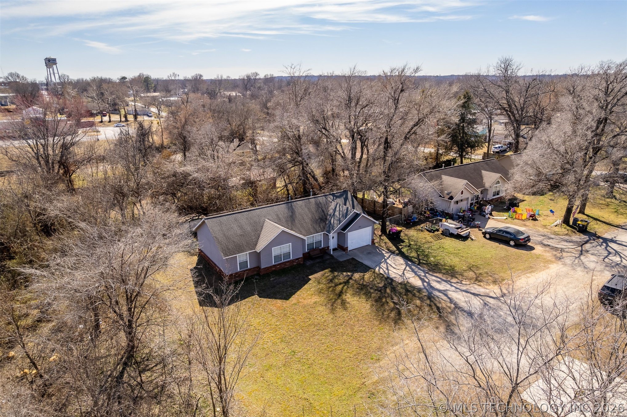 111 W Redwood Street