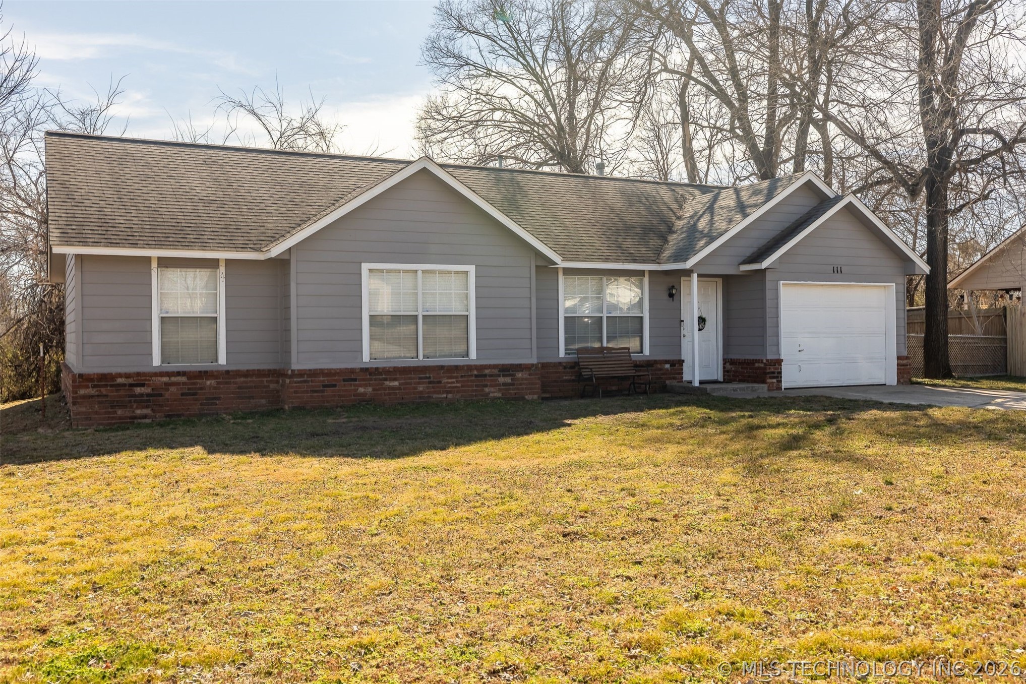 111 W Redwood Street