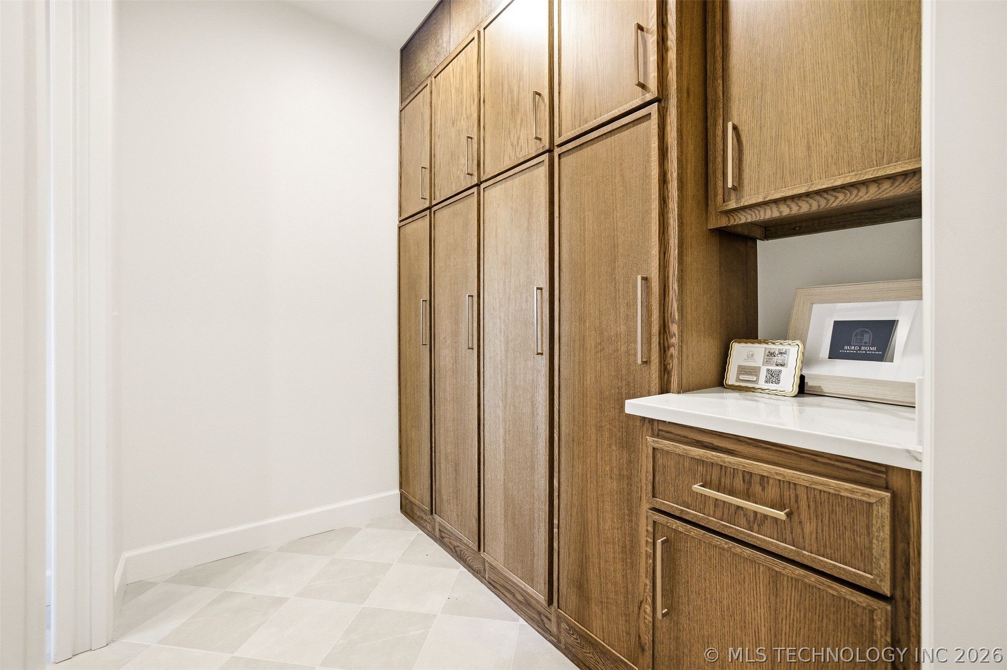 2241 S Florence Avenue